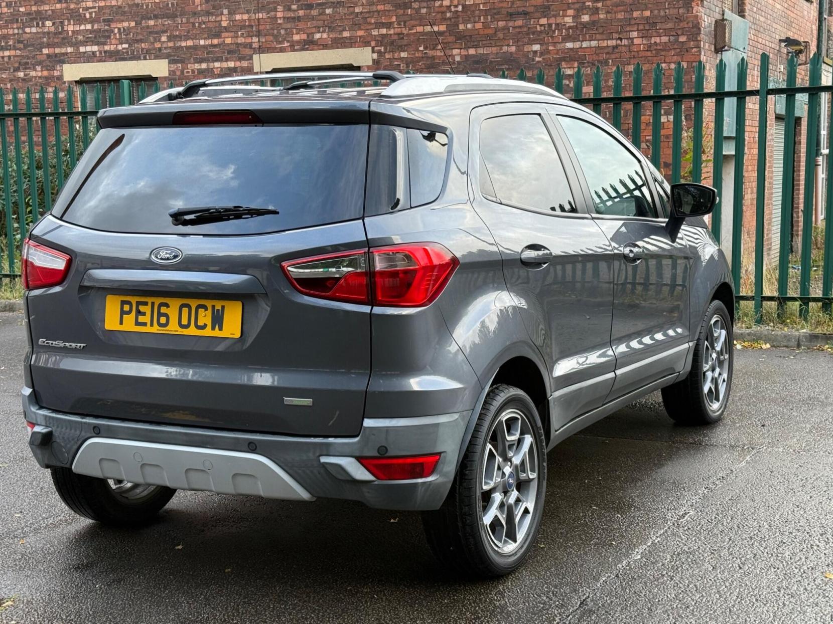 Ford EcoSport 1.0T EcoBoost Titanium 2WD Euro 5 (s/s) 5dr