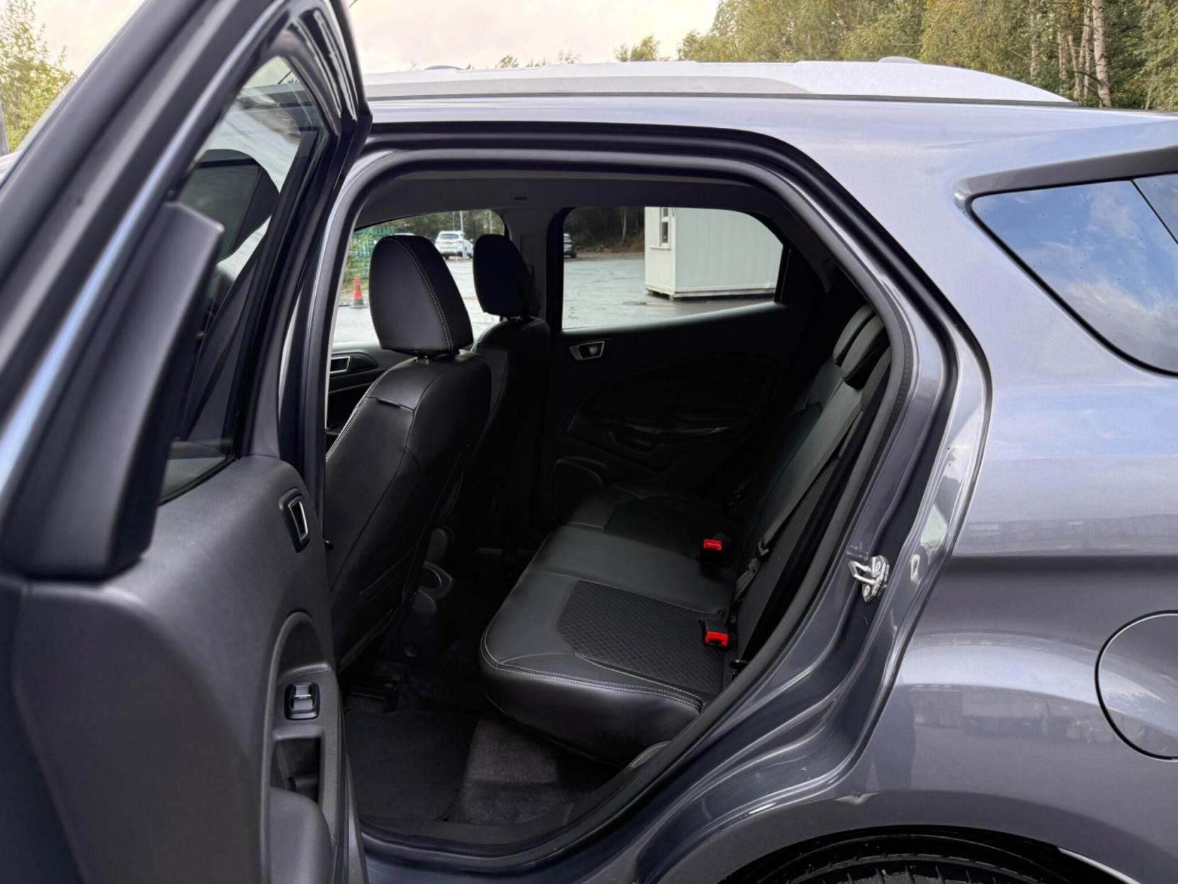 Ford EcoSport 1.0T EcoBoost Titanium 2WD Euro 5 (s/s) 5dr