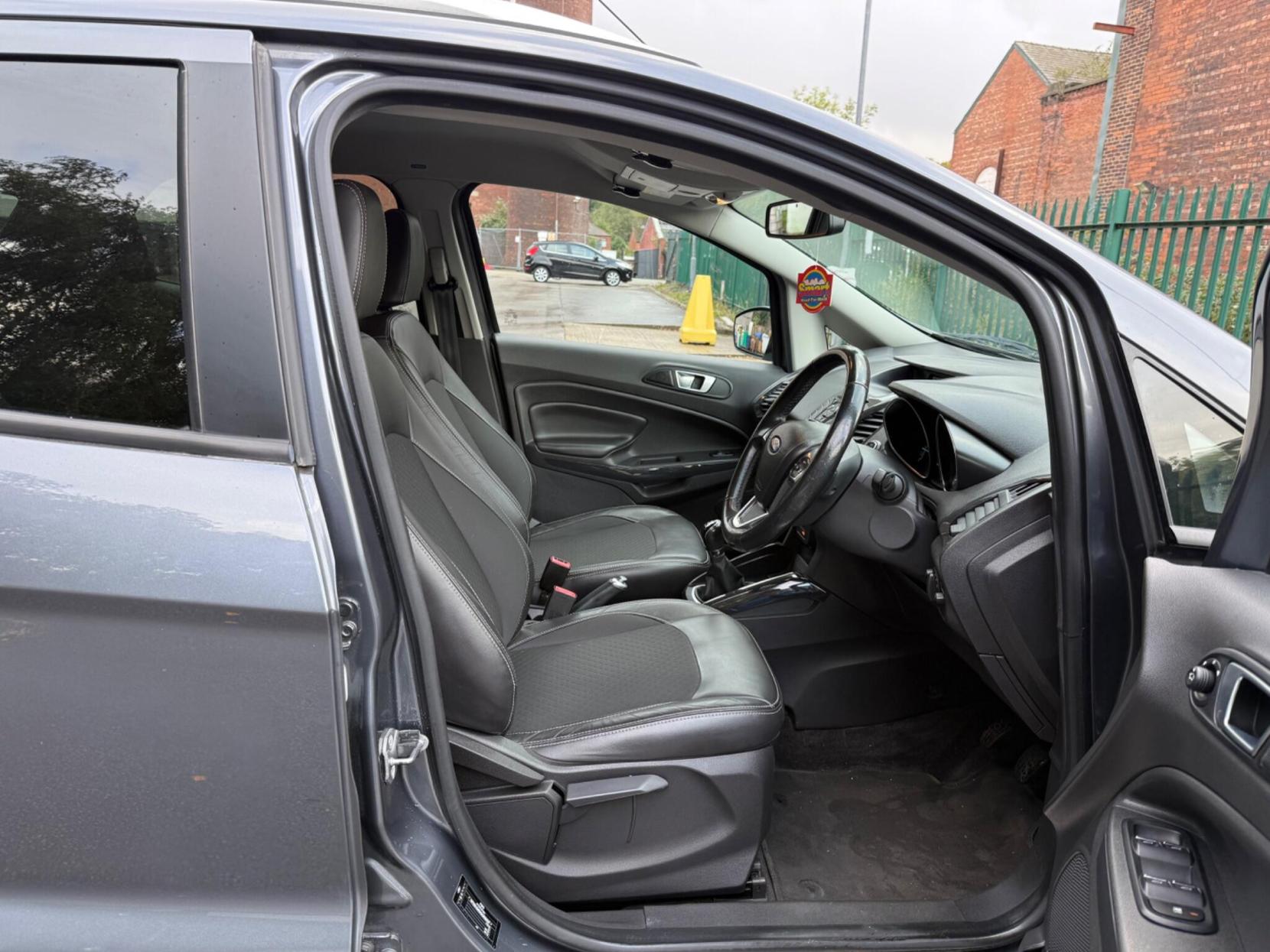 Ford EcoSport 1.0T EcoBoost Titanium 2WD Euro 5 (s/s) 5dr