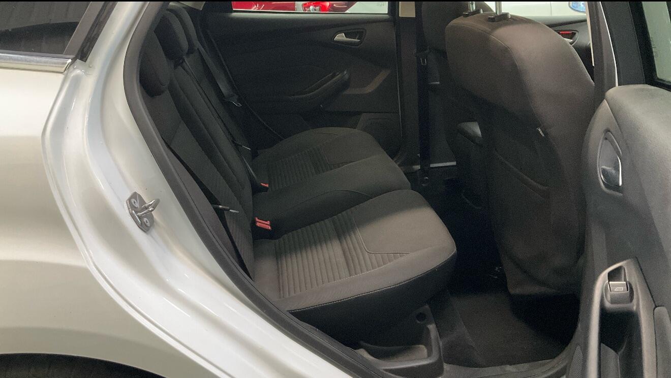 Ford Focus 1.0T EcoBoost Titanium Euro 6 (s/s) 5dr