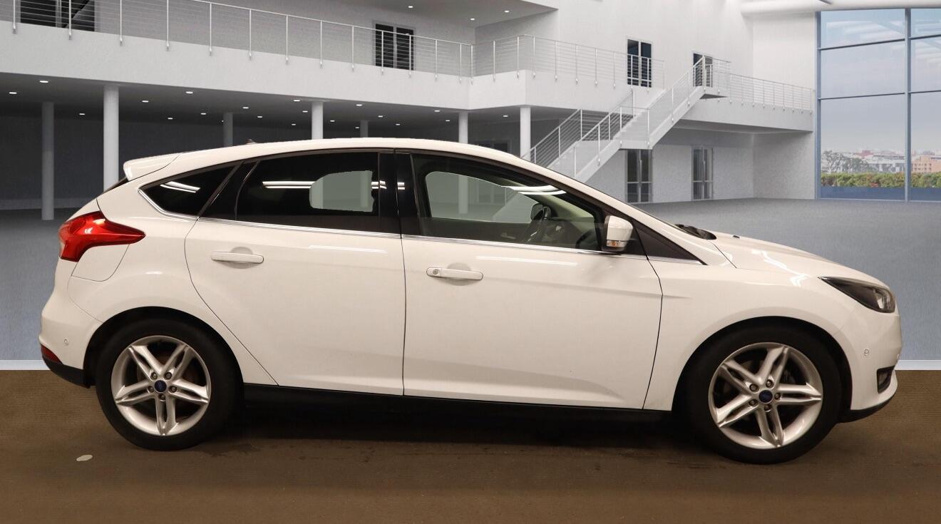 Ford Focus 1.0T EcoBoost Titanium Euro 6 (s/s) 5dr