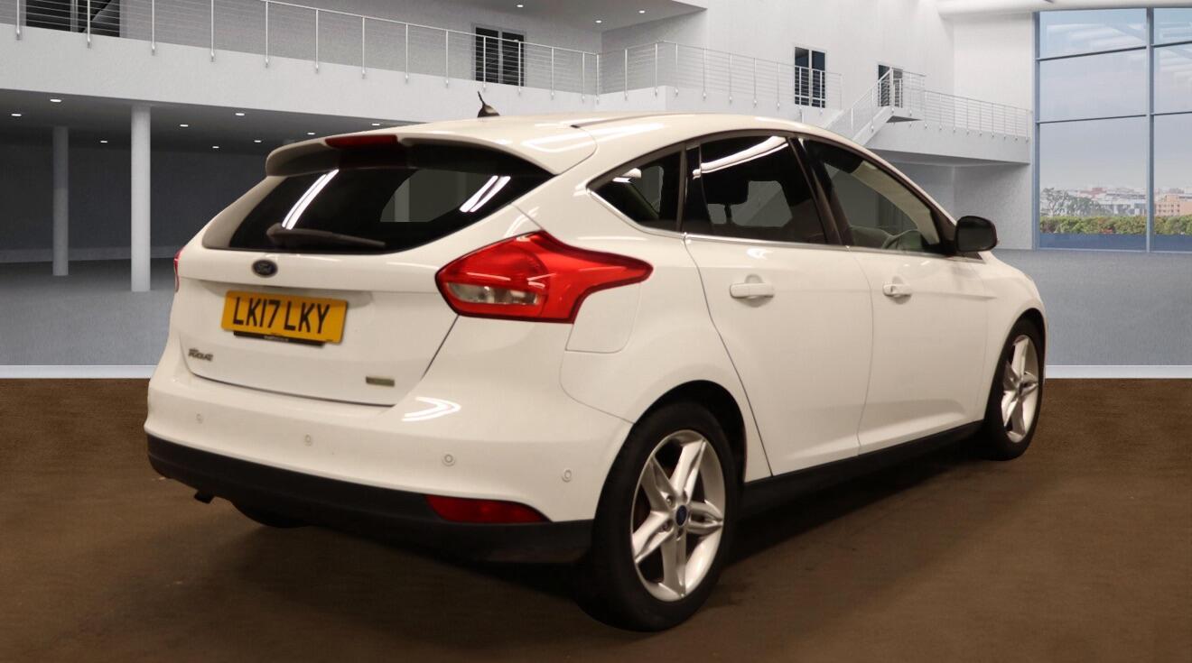 Ford Focus 1.0T EcoBoost Titanium Euro 6 (s/s) 5dr
