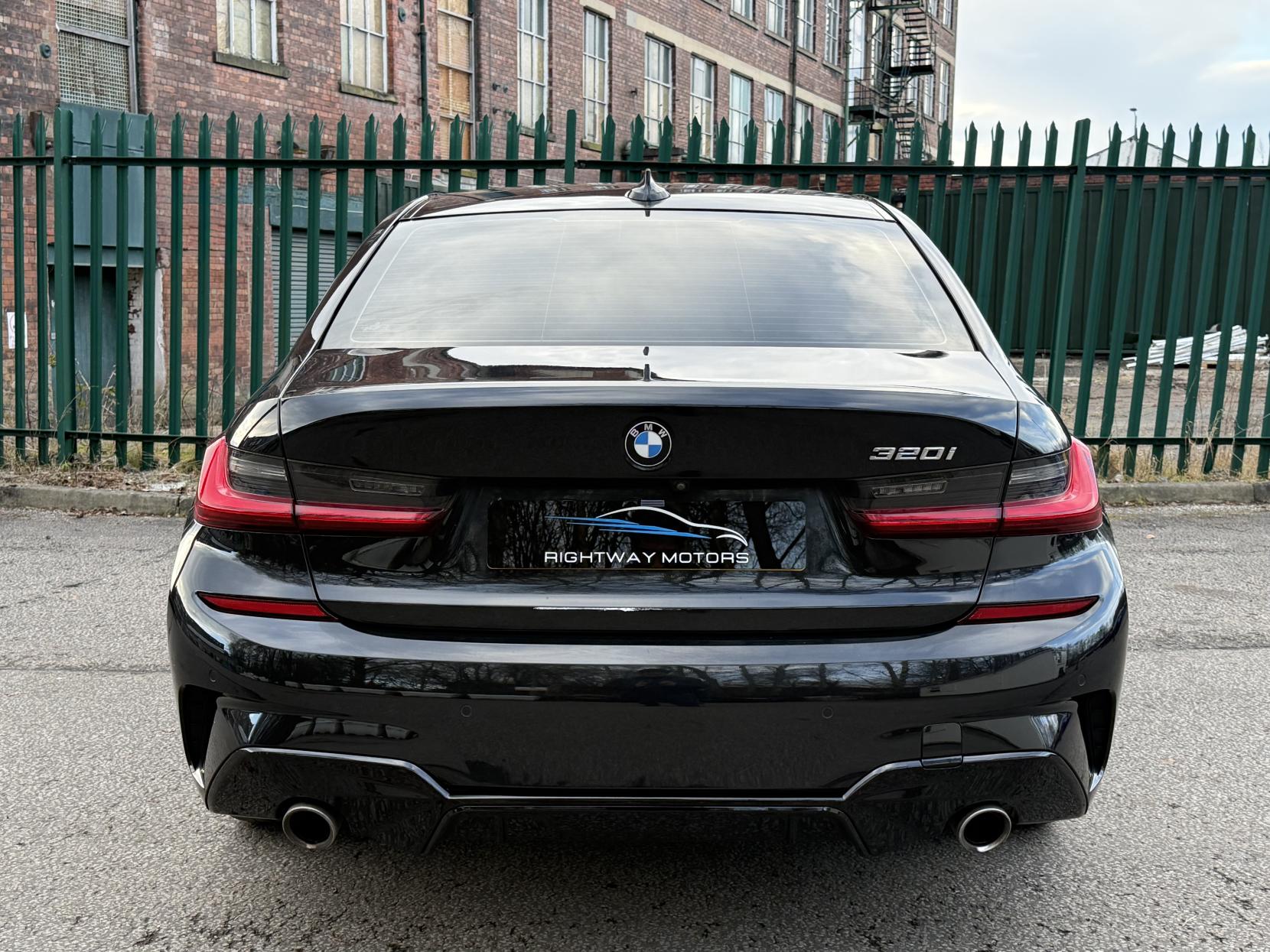 BMW 3 Series 2.0 320i M Sport Saloon 4dr Petrol Auto Euro 6 (s/s) (184 ps)