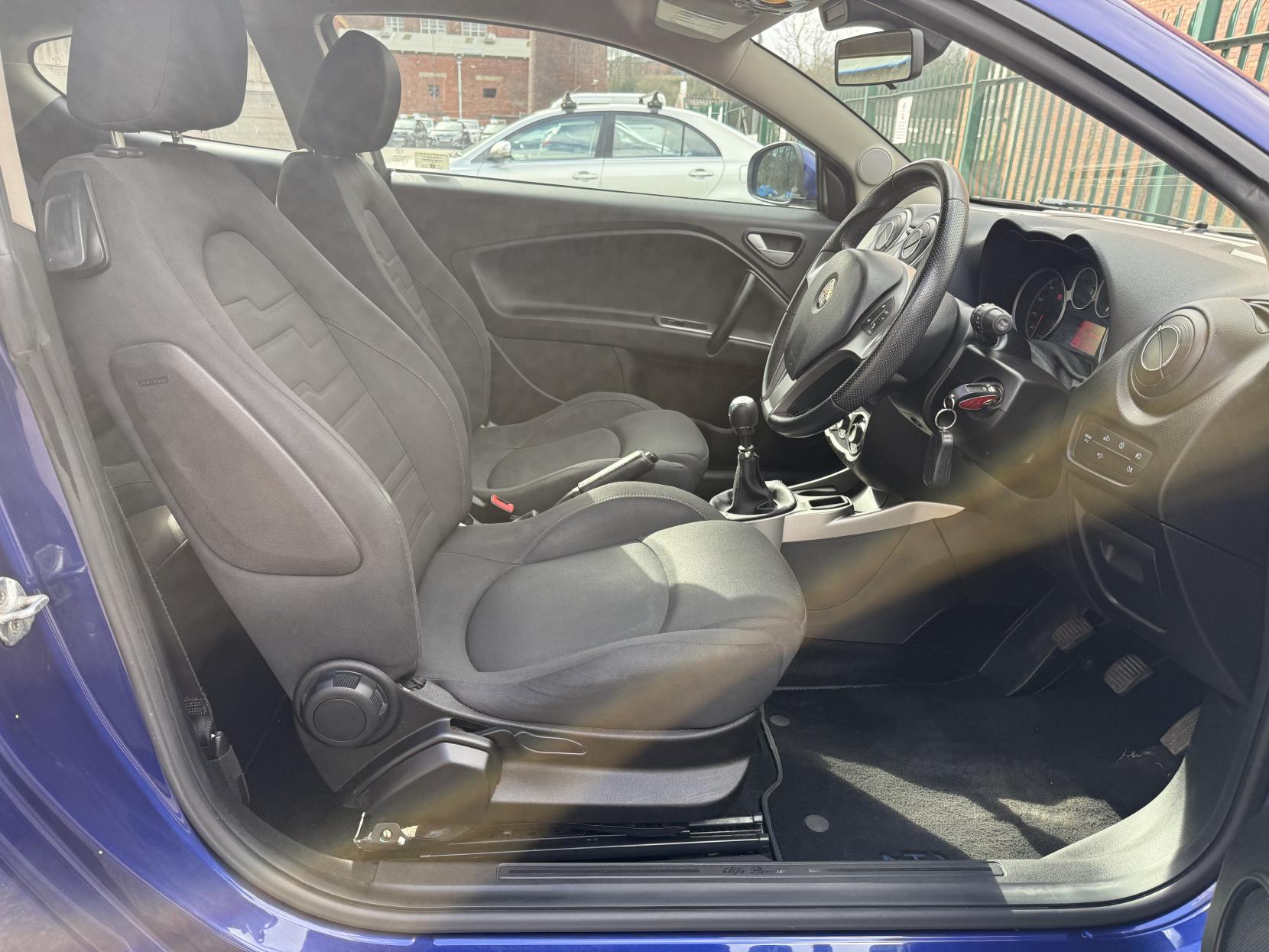 Alfa Romeo MiTo 1.4 8V Sprint Hatchback 3dr Petrol Manual Euro 5 (s/s) (78 bhp)