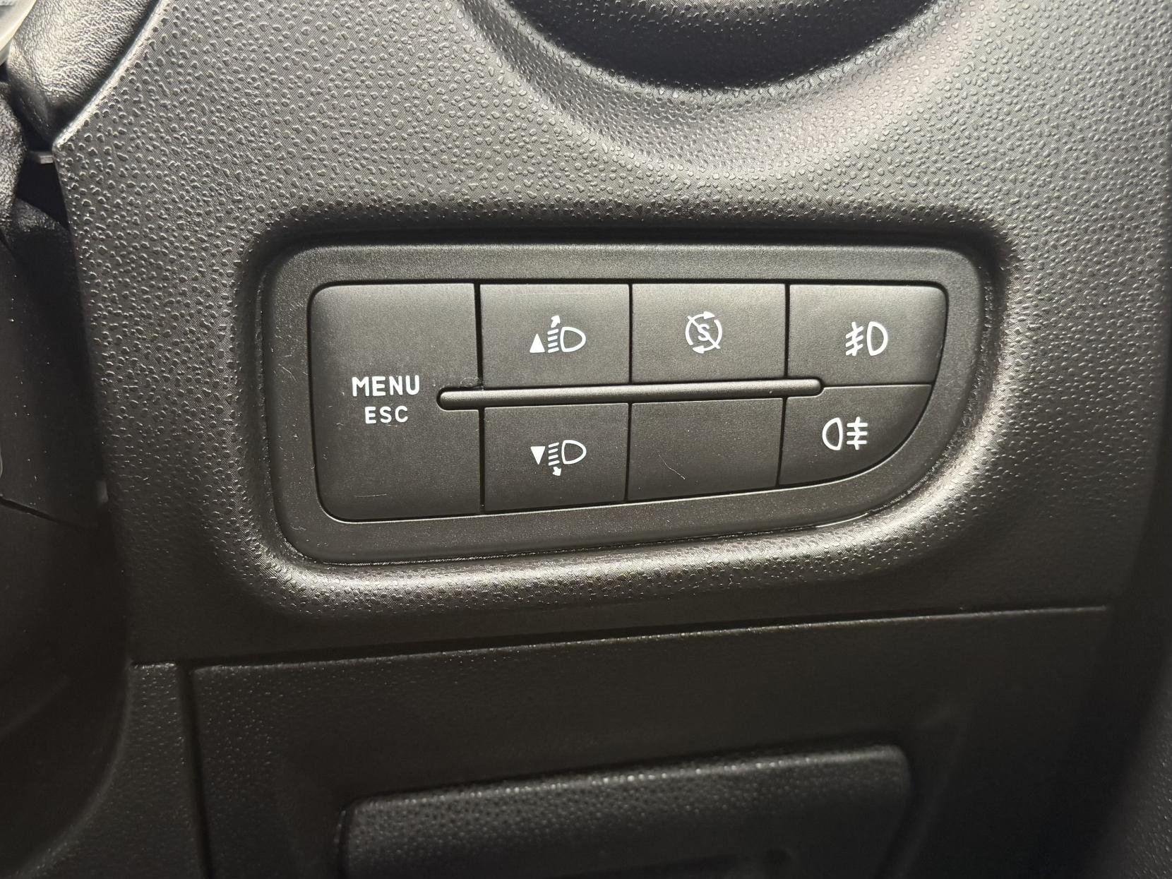 Alfa Romeo MiTo 1.4 8V Sprint Hatchback 3dr Petrol Manual Euro 5 (s/s) (78 bhp)