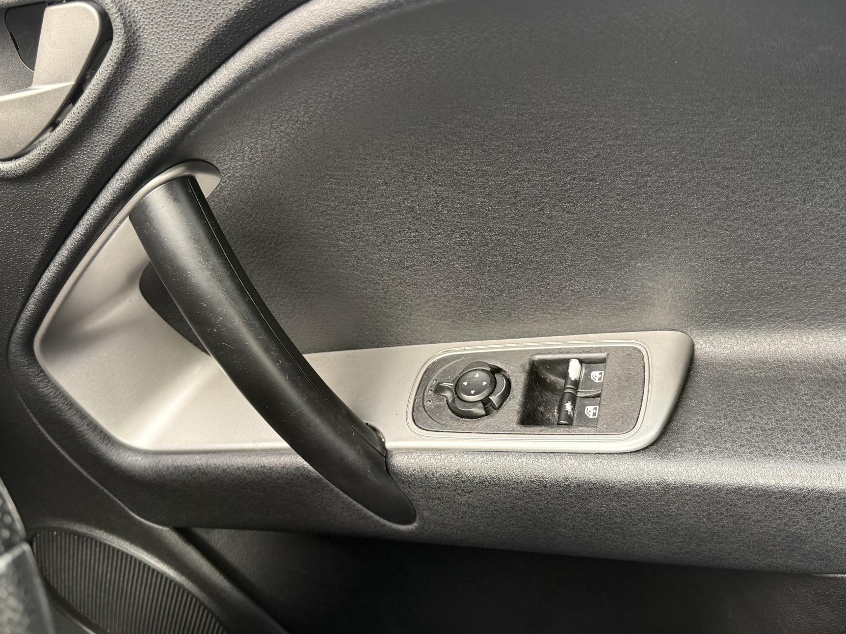 Alfa Romeo MiTo 1.4 8V Sprint Hatchback 3dr Petrol Manual Euro 5 (s/s) (78 bhp)