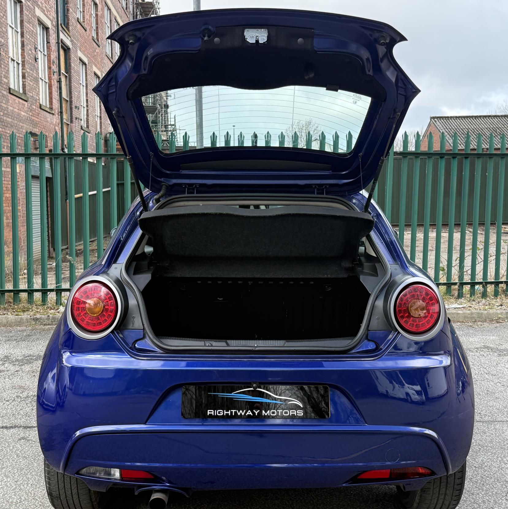 Alfa Romeo MiTo 1.4 8V Sprint Hatchback 3dr Petrol Manual Euro 5 (s/s) (78 bhp)