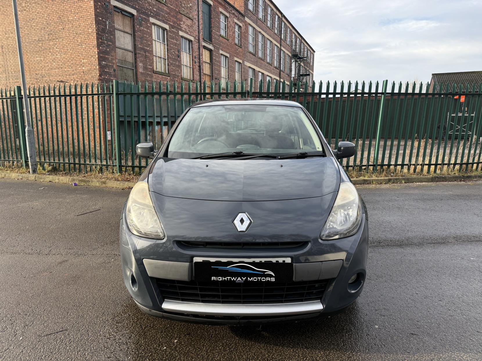 Renault Clio 1.2 Expression + Hatchback 5dr Petrol Manual Euro 5 (75 ps)