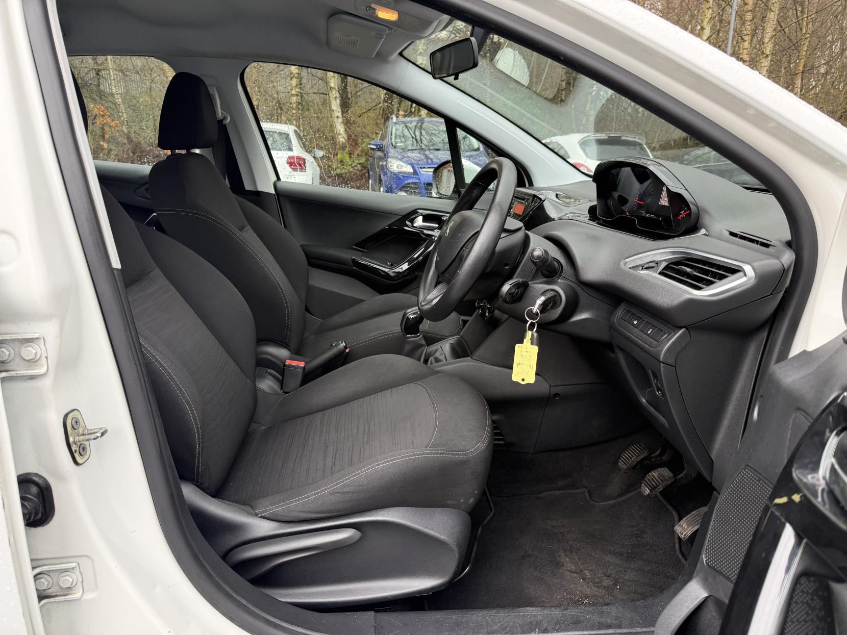 Peugeot 208 1.2 VTi Access+ Hatchback 5dr Petrol Manual Euro 5 (82 ps)