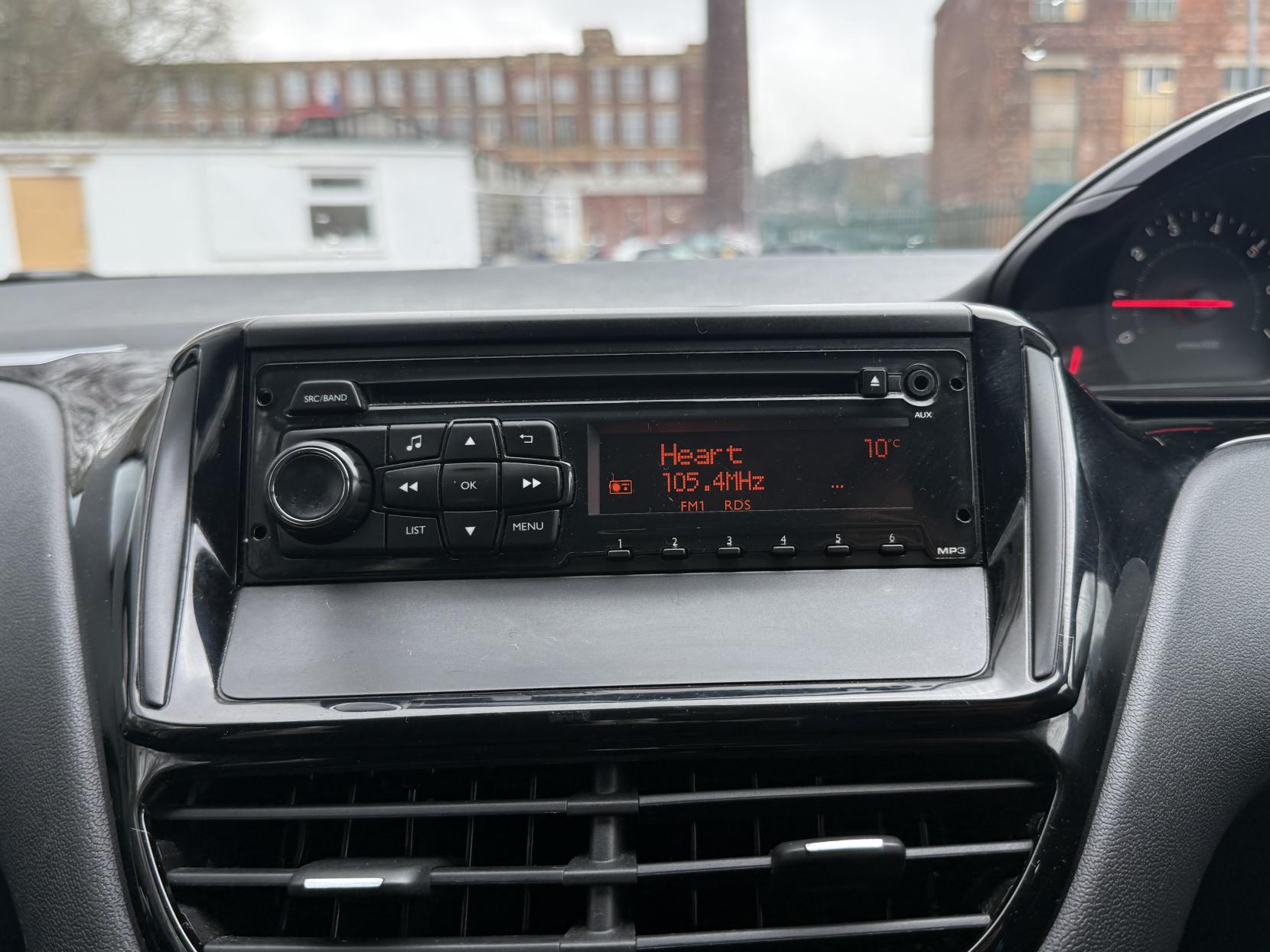 Peugeot 208 1.2 VTi Access+ Hatchback 5dr Petrol Manual Euro 5 (82 ps)