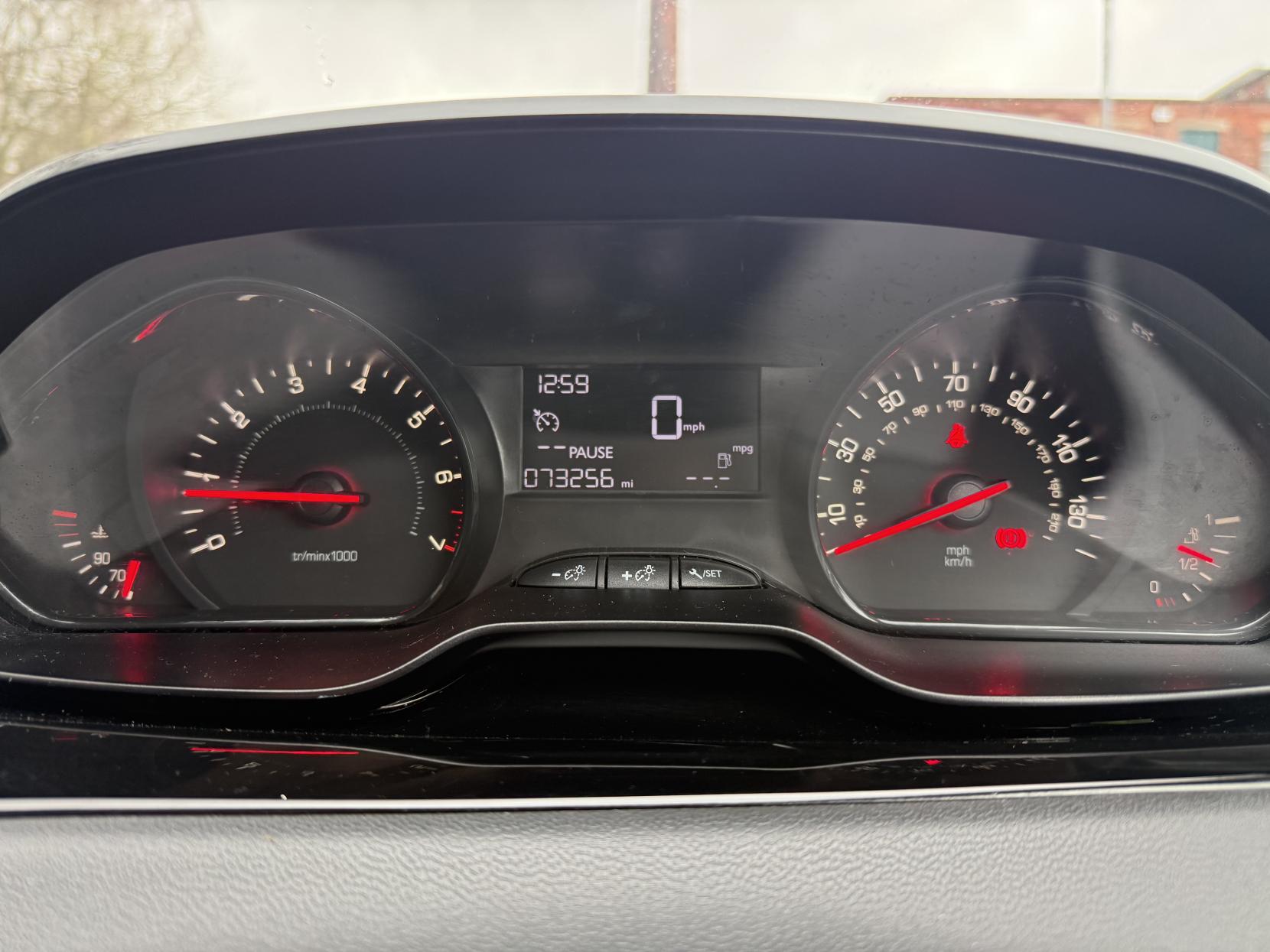 Peugeot 208 1.2 VTi Access+ Hatchback 5dr Petrol Manual Euro 5 (82 ps)