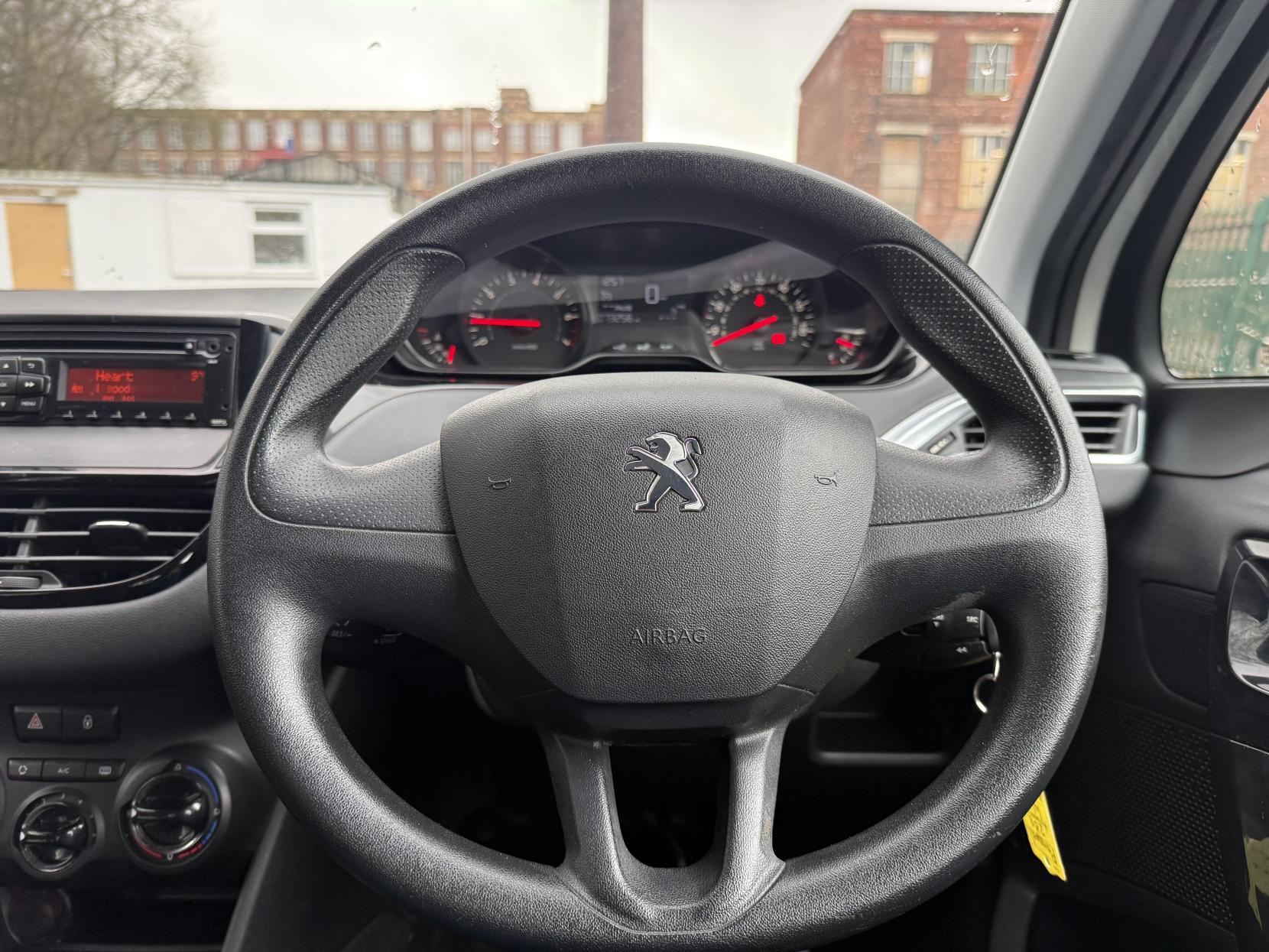 Peugeot 208 1.2 VTi Access+ Hatchback 5dr Petrol Manual Euro 5 (82 ps)