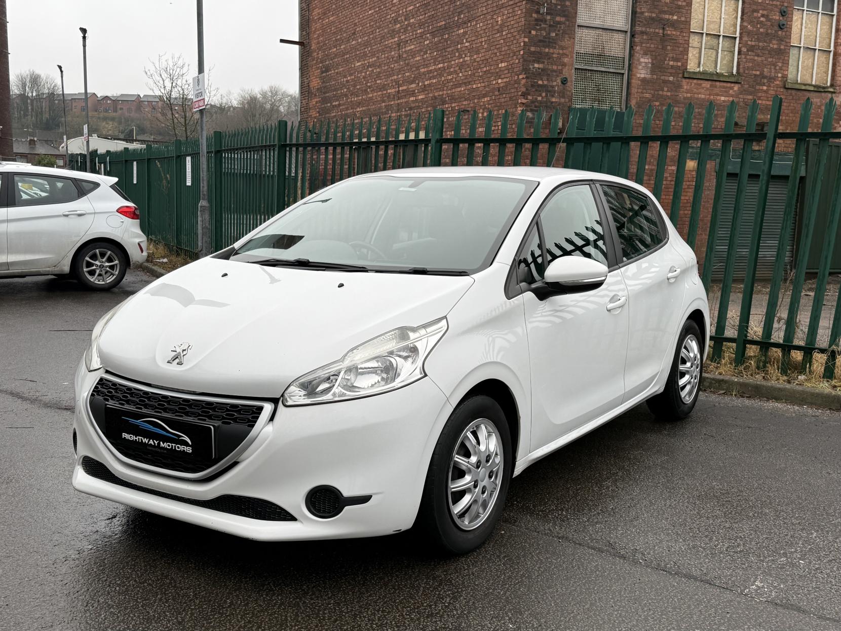 Peugeot 208 1.2 VTi Access+ Hatchback 5dr Petrol Manual Euro 5 (82 ps)