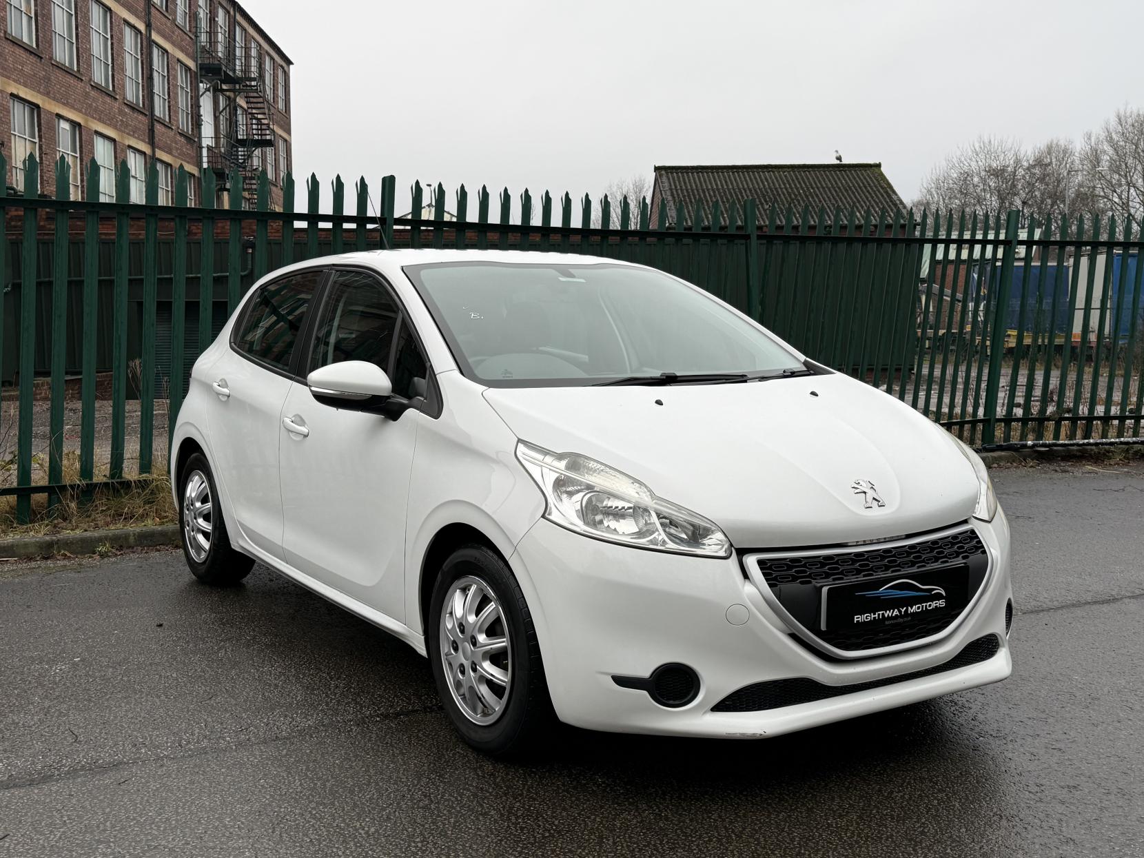 Peugeot 208 1.2 VTi Access+ Hatchback 5dr Petrol Manual Euro 5 (82 ps)