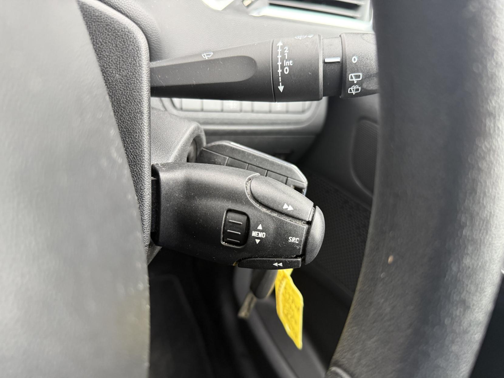 Peugeot 208 1.2 VTi Access+ Hatchback 5dr Petrol Manual Euro 5 (82 ps)