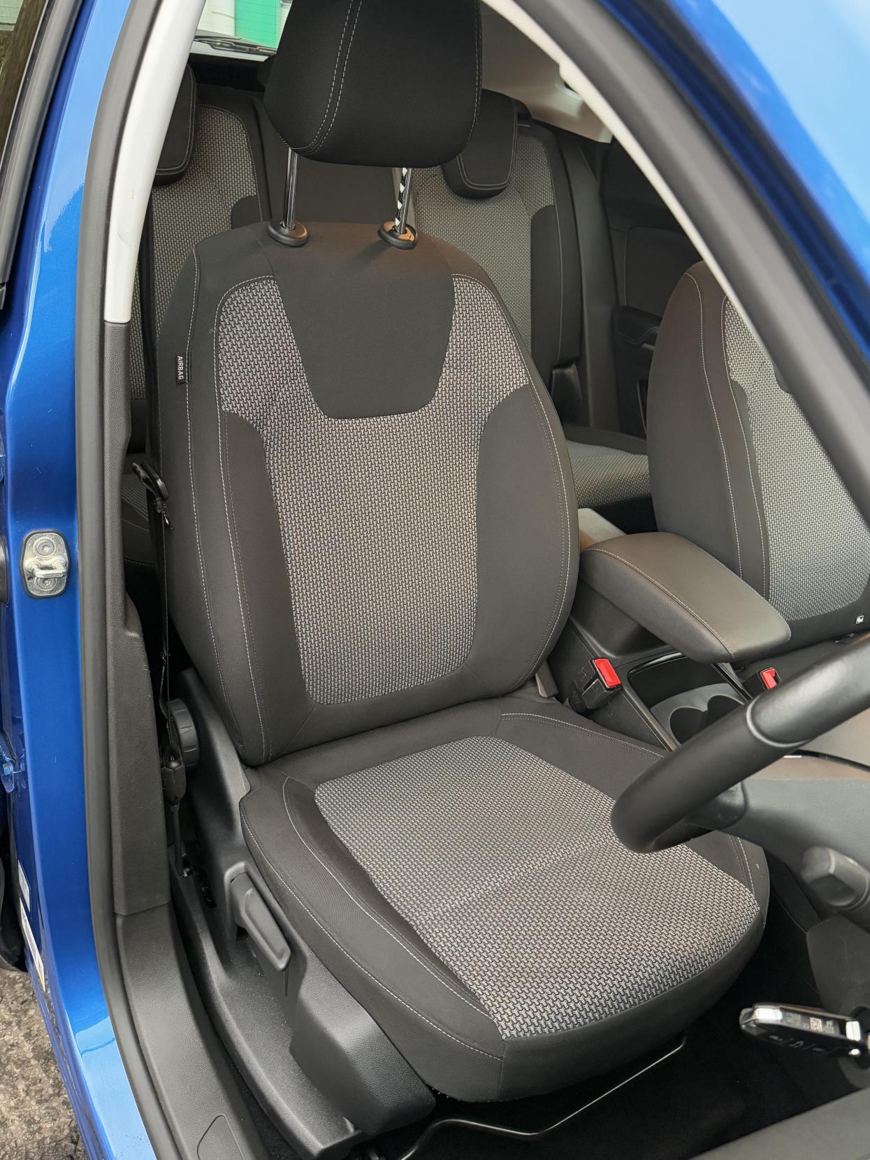 Vauxhall Grandland X 1.6 Turbo D BlueInjection SE SUV 5dr Diesel Auto Euro 6 (s/s) (120 ps)