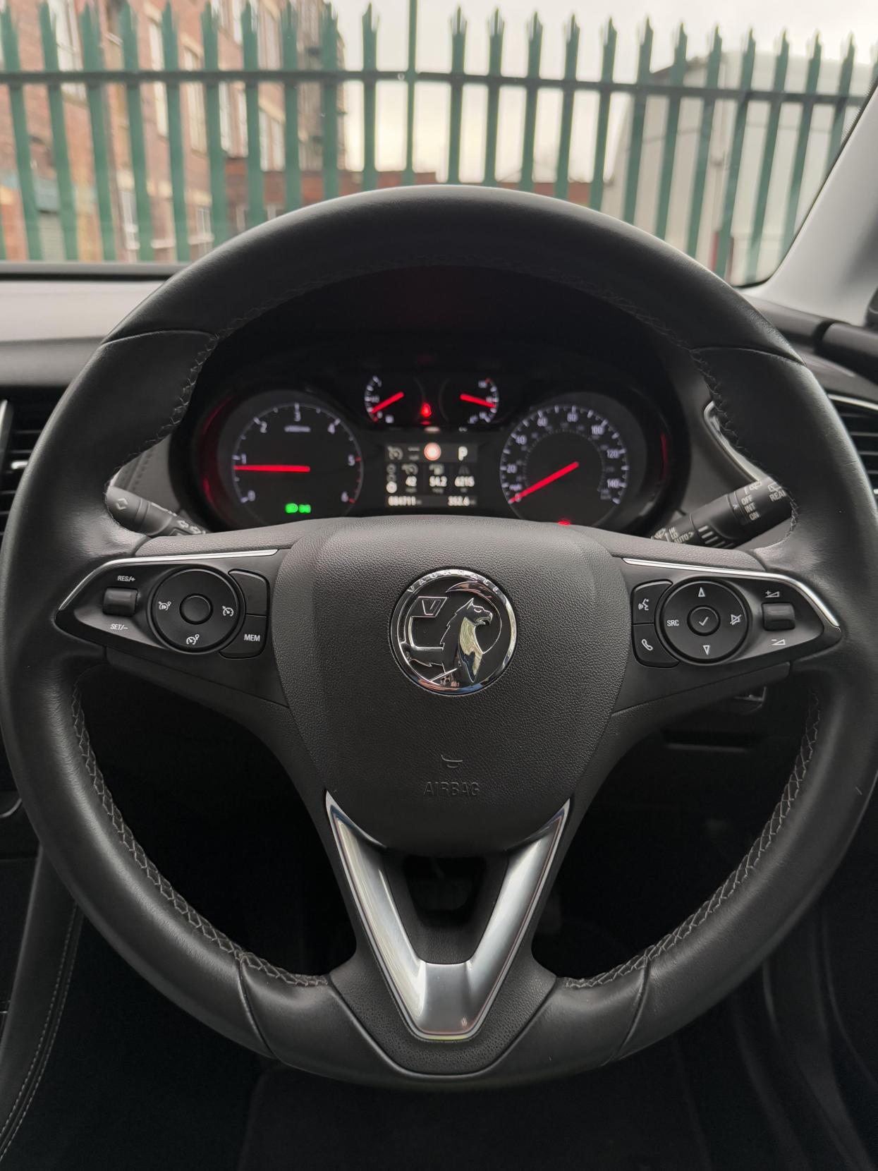 Vauxhall Grandland X 1.6 Turbo D BlueInjection SE SUV 5dr Diesel Auto Euro 6 (s/s) (120 ps)