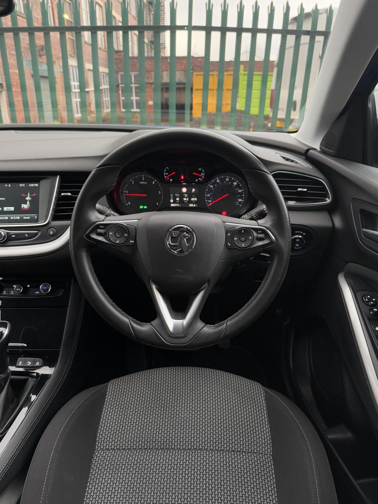 Vauxhall Grandland X 1.6 Turbo D BlueInjection SE SUV 5dr Diesel Auto Euro 6 (s/s) (120 ps)