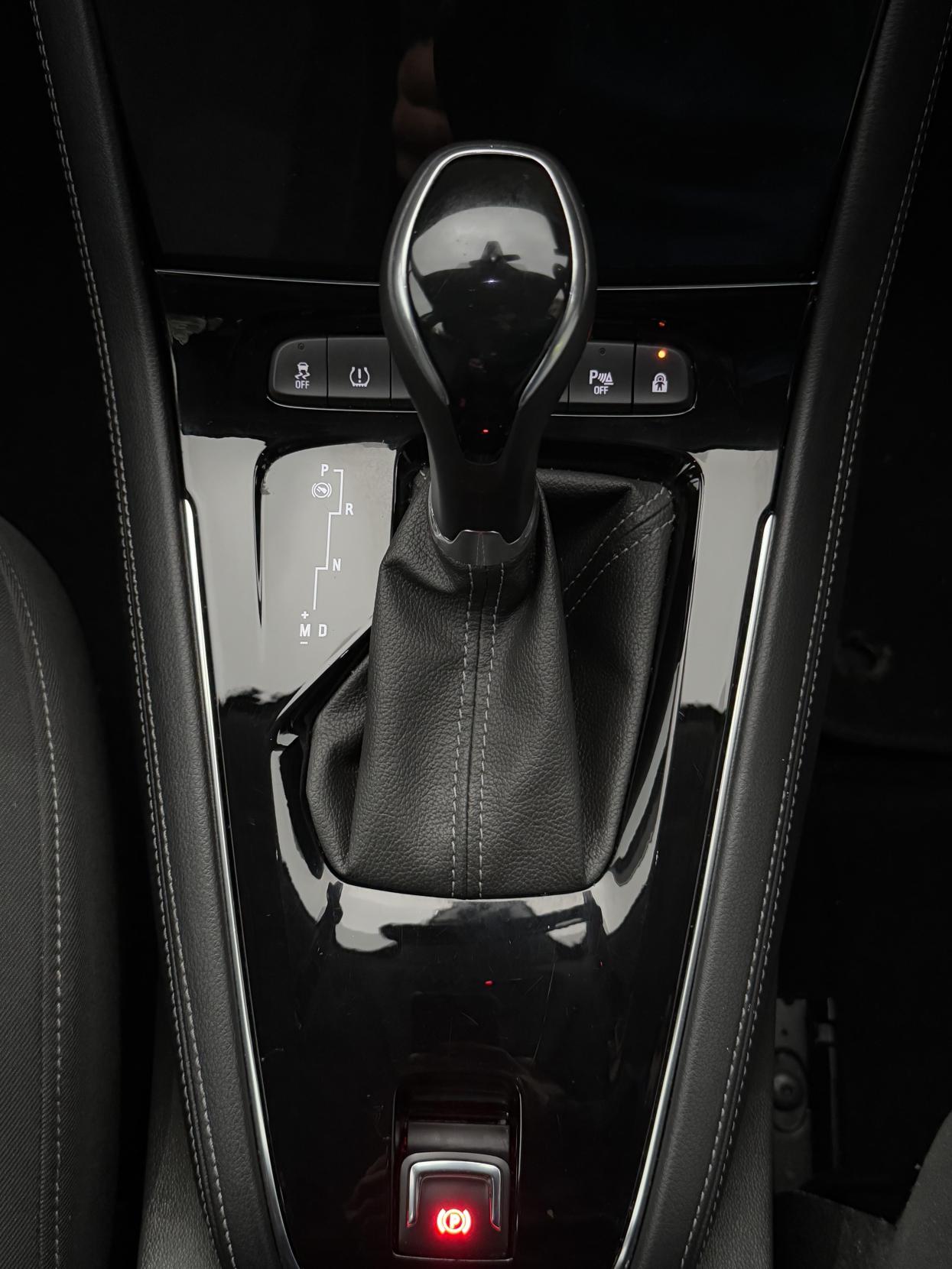 Vauxhall Grandland X 1.6 Turbo D BlueInjection SE SUV 5dr Diesel Auto Euro 6 (s/s) (120 ps)