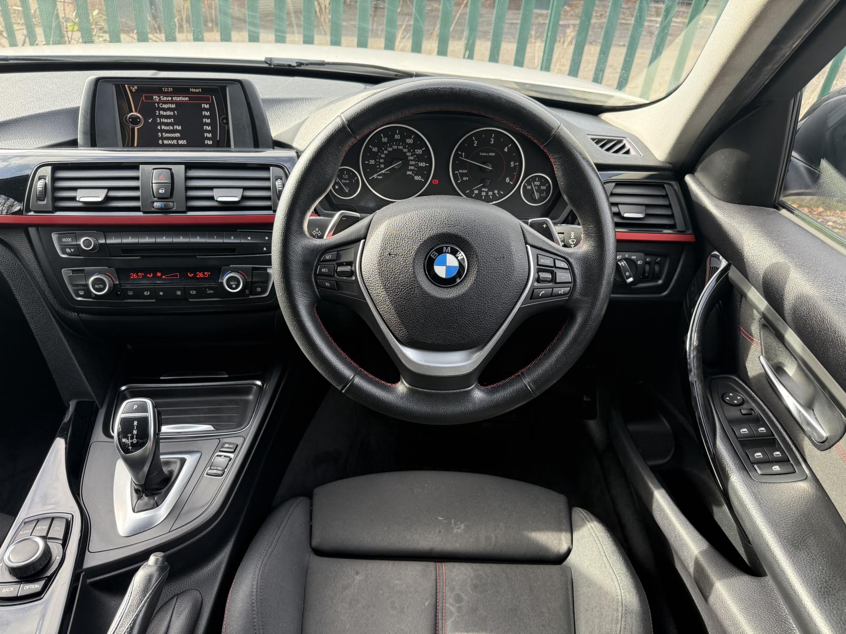 BMW 3 Series 2.0 320d Sport Saloon 4dr Diesel Auto Euro 5 (s/s) (184 ps)