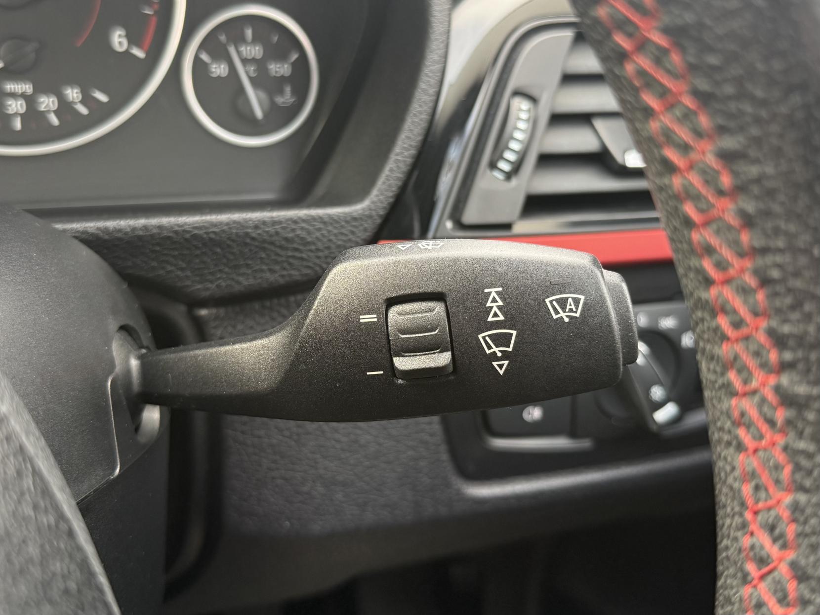 BMW 3 Series 2.0 320d Sport Saloon 4dr Diesel Auto Euro 5 (s/s) (184 ps)