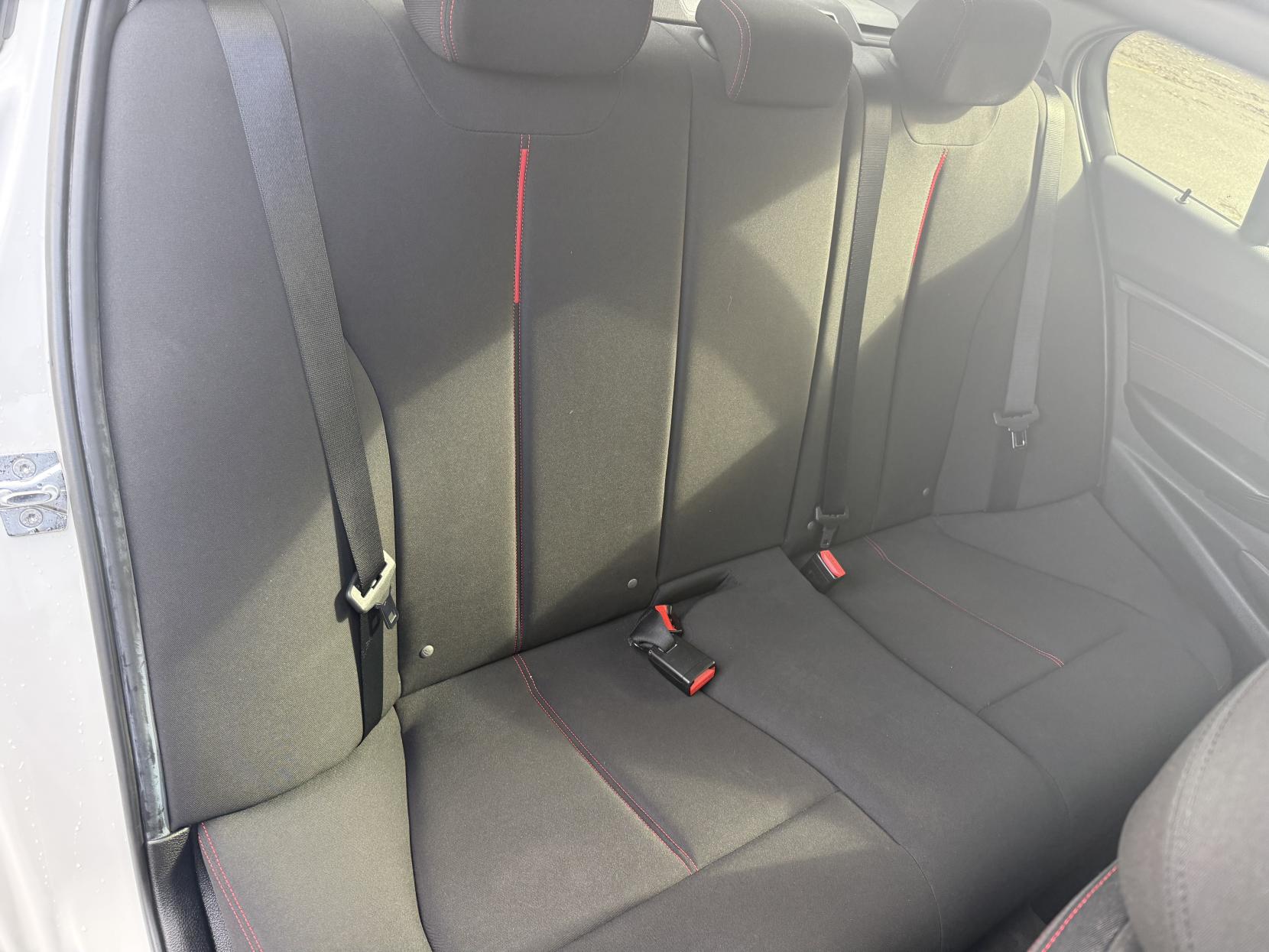 BMW 3 Series 2.0 320d Sport Saloon 4dr Diesel Auto Euro 5 (s/s) (184 ps)