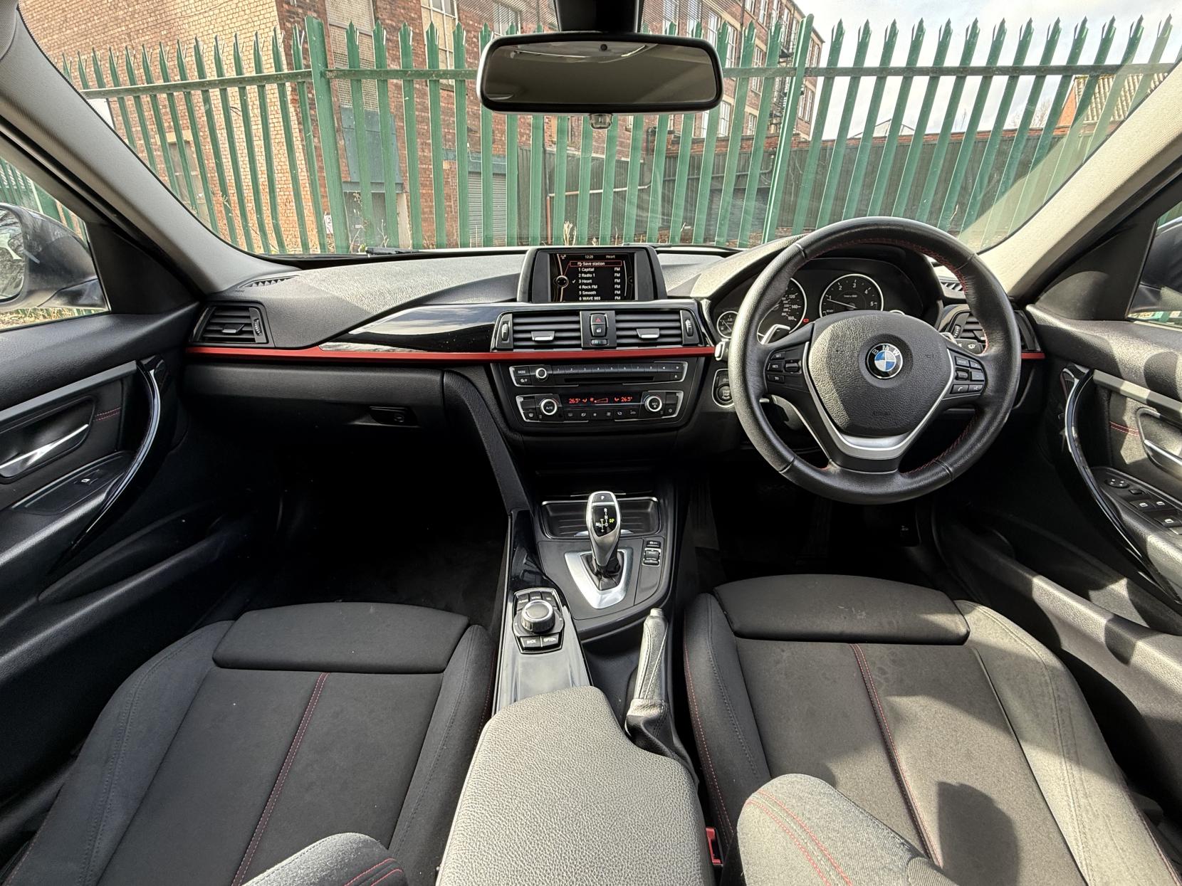 BMW 3 Series 2.0 320d Sport Saloon 4dr Diesel Auto Euro 5 (s/s) (184 ps)