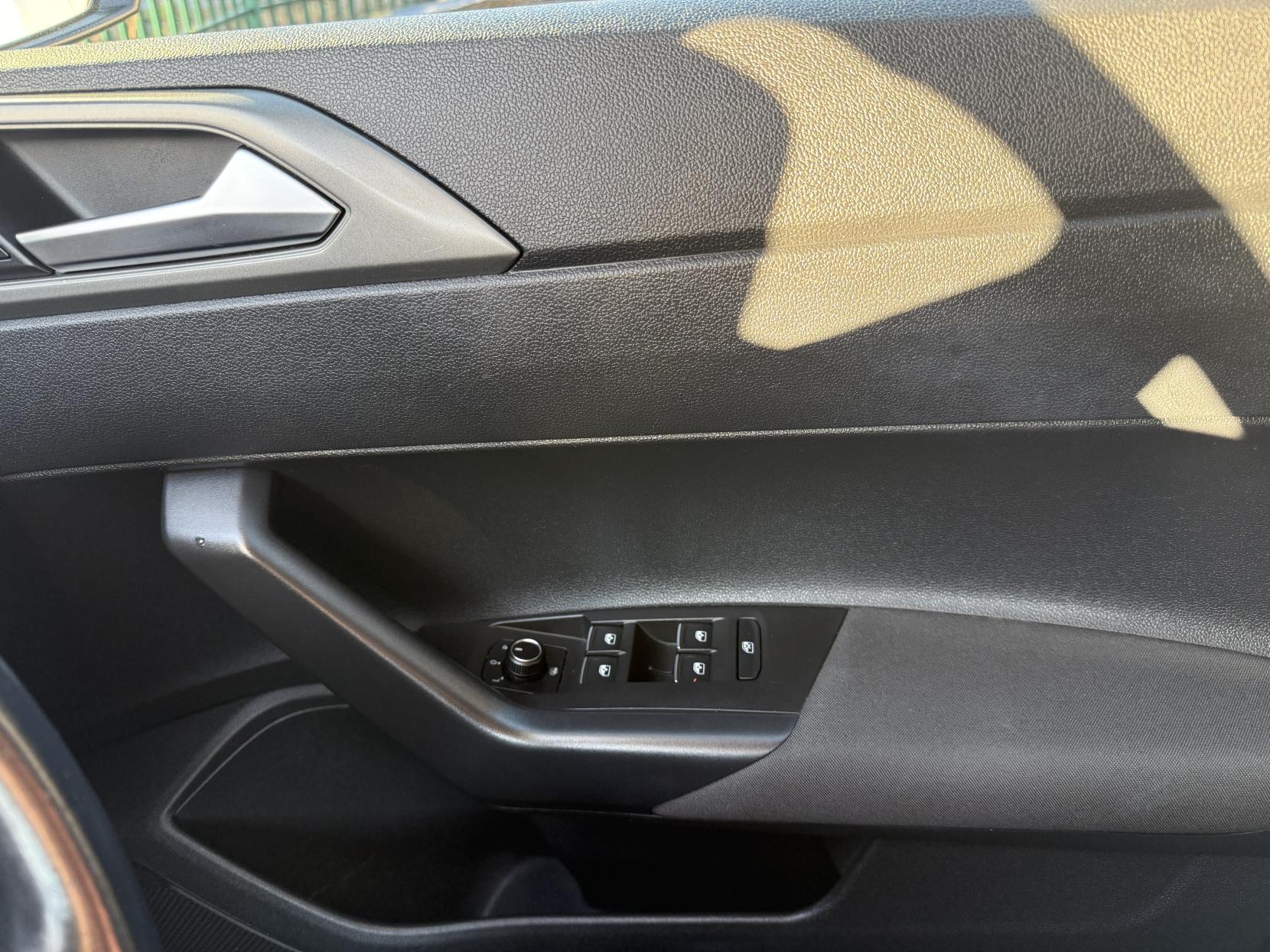 Volkswagen Polo 1.0 TSI SE Hatchback 5dr Petrol Manual Euro 6 (s/s) (95 ps)