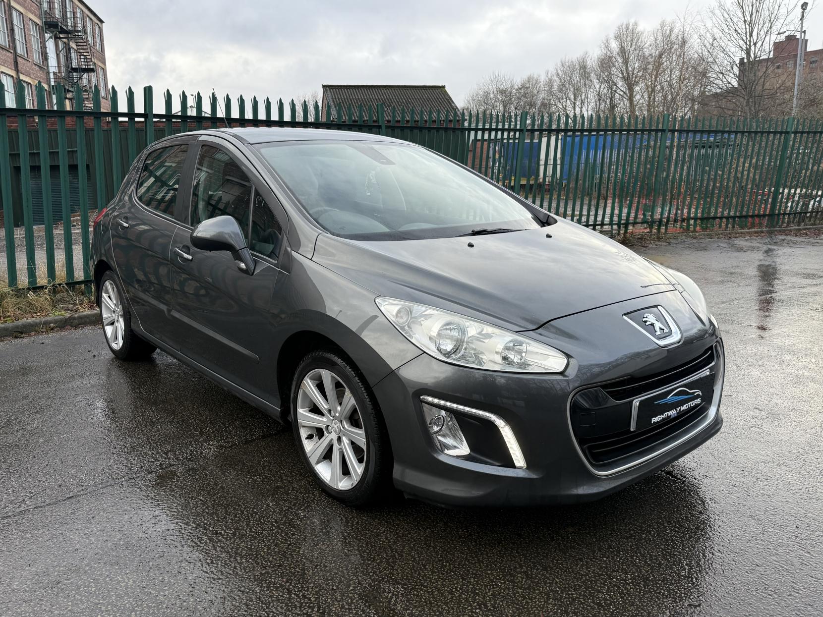 Peugeot 308 1.6 e-HDi Active Hatchback 5dr Diesel Manual Euro 5 (s/s) (112 ps)