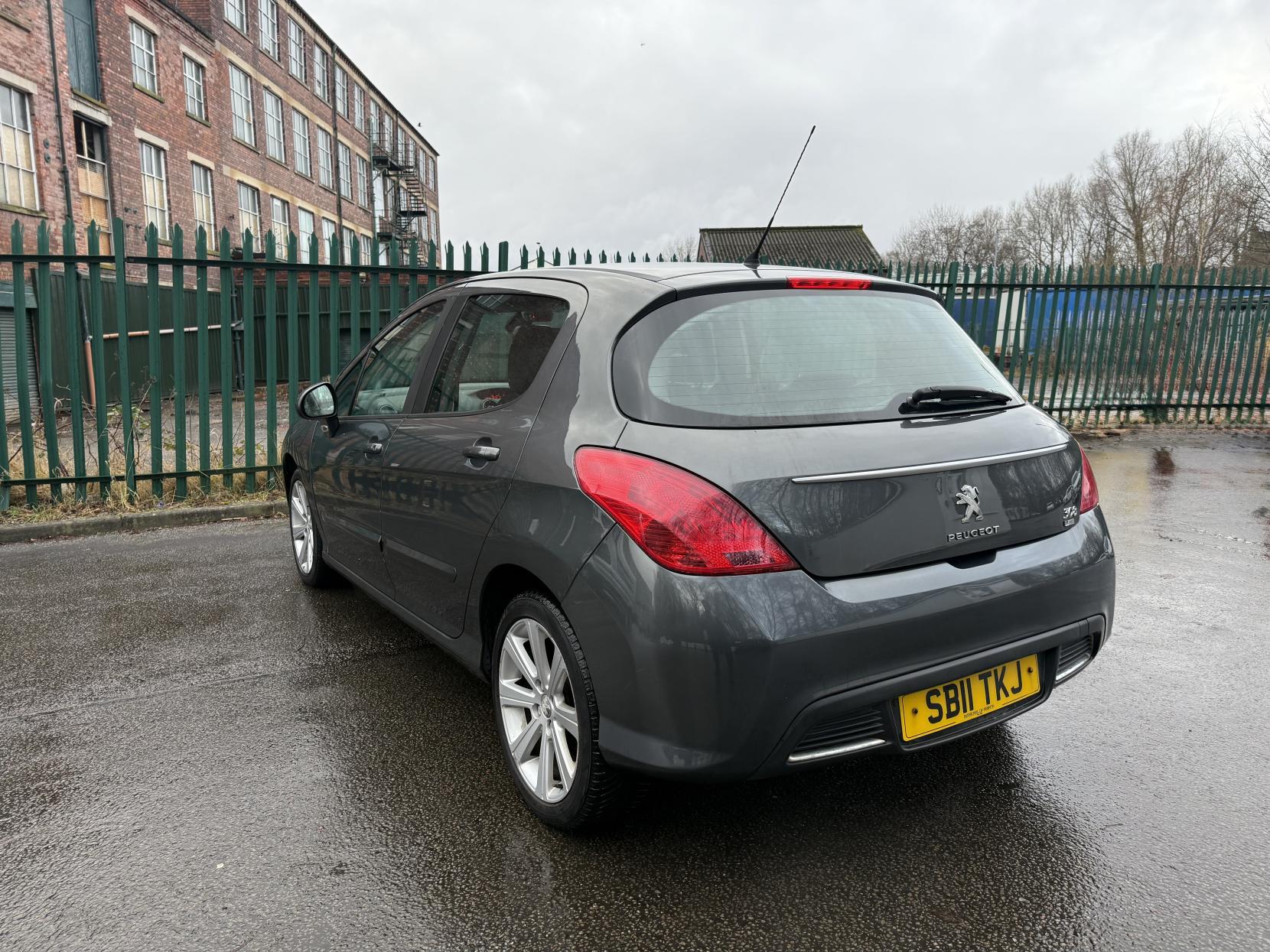 Peugeot 308 1.6 e-HDi Active Hatchback 5dr Diesel Manual Euro 5 (s/s) (112 ps)