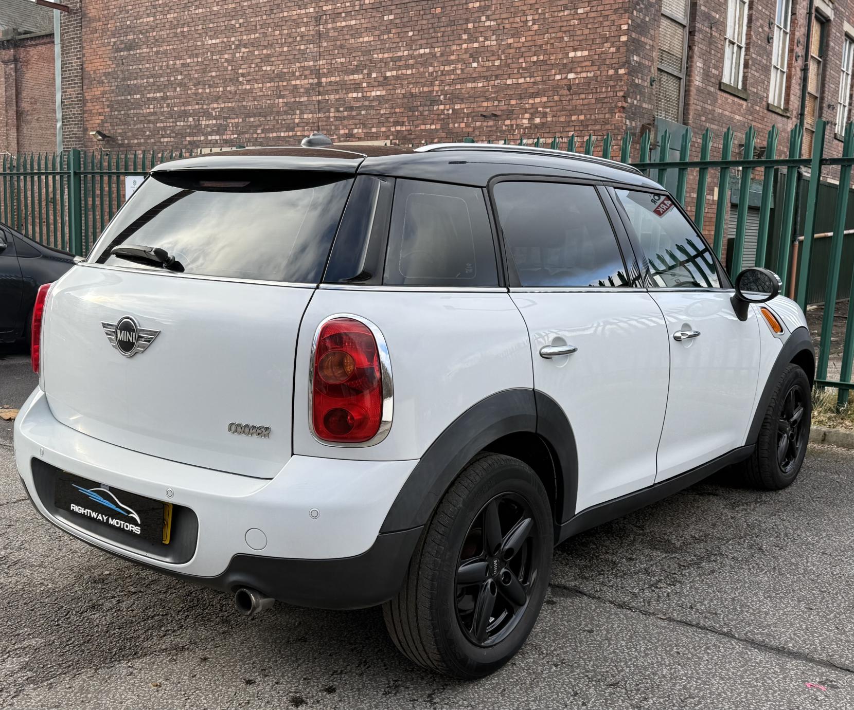 MINI Countryman 1.6 Cooper SUV 5dr Petrol Manual Euro 5 (s/s) (122 ps)