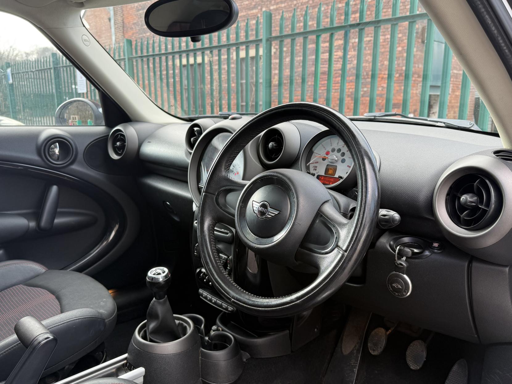 MINI Countryman 1.6 Cooper SUV 5dr Petrol Manual Euro 5 (s/s) (122 ps)