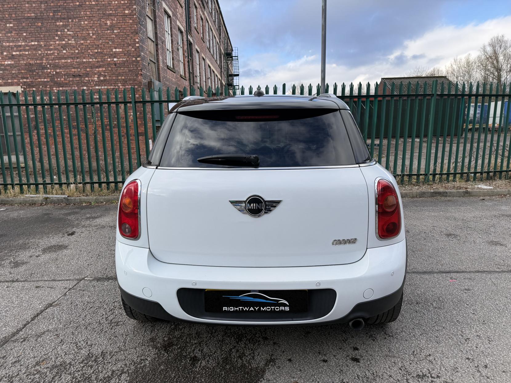 MINI Countryman 1.6 Cooper SUV 5dr Petrol Manual Euro 5 (s/s) (122 ps)
