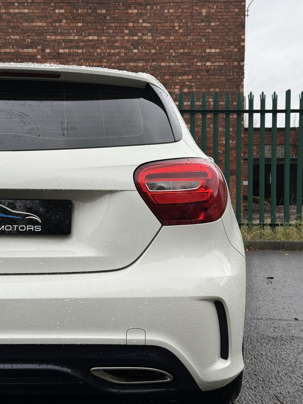 Mercedes-Benz A Class 1.5 A180d AMG Line Hatchback 5dr Diesel Manual Euro 6 (s/s) (109 ps)