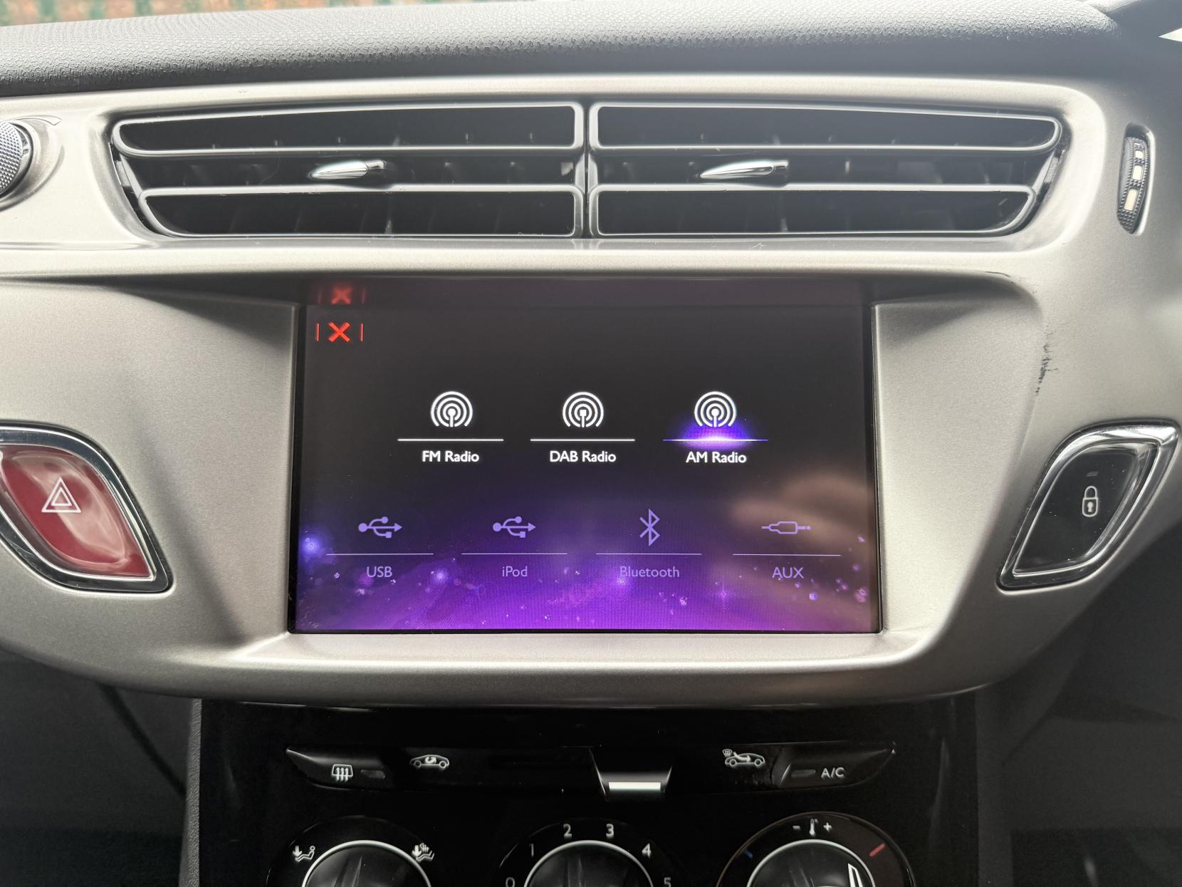 DS AUTOMOBILES DS 3 1.2 PureTech Chic Hatchback 3dr Petrol Manual Euro 6 (82 ps)