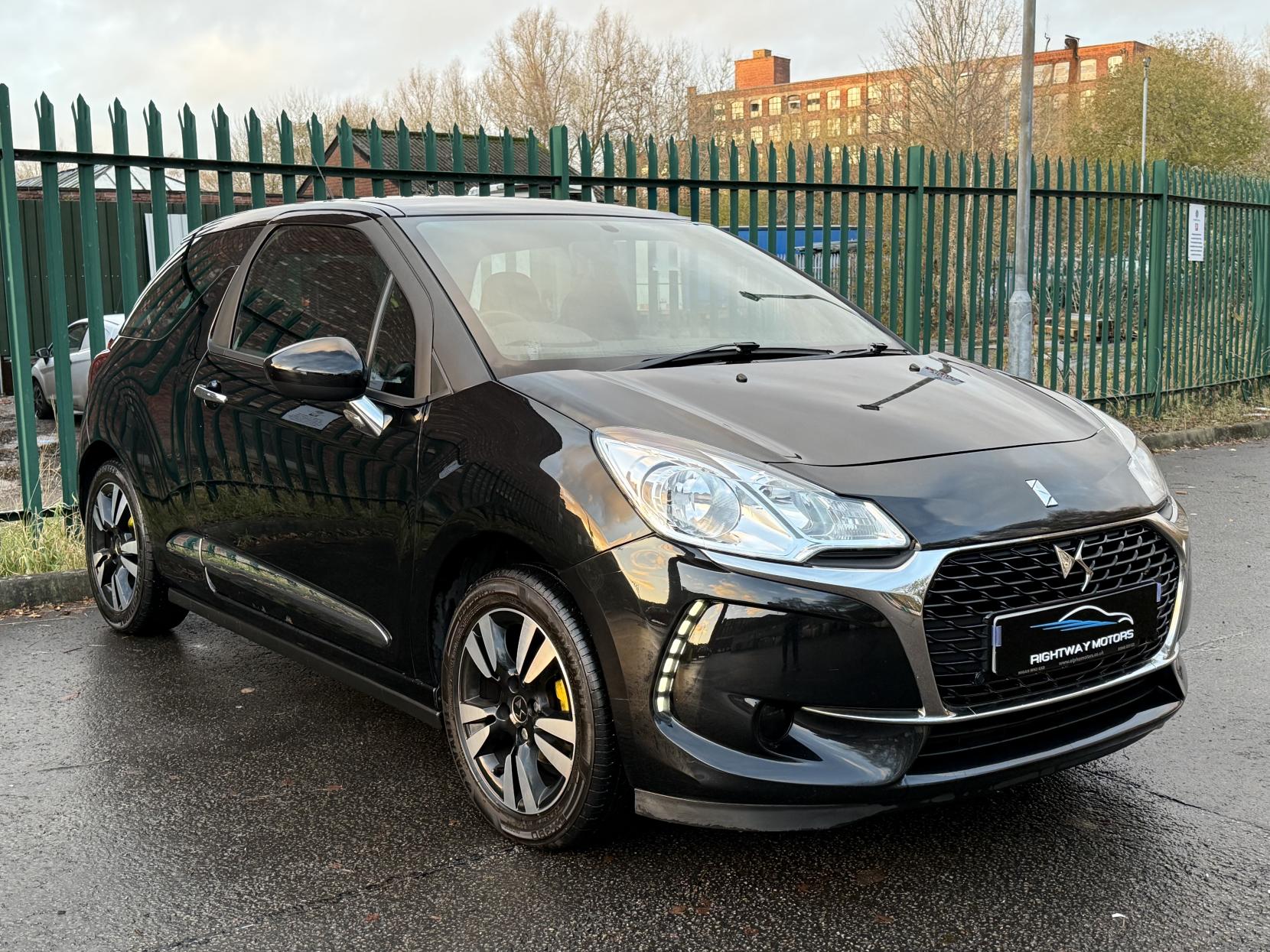 DS AUTOMOBILES DS 3 1.2 PureTech Chic Hatchback 3dr Petrol Manual Euro 6 (82 ps)