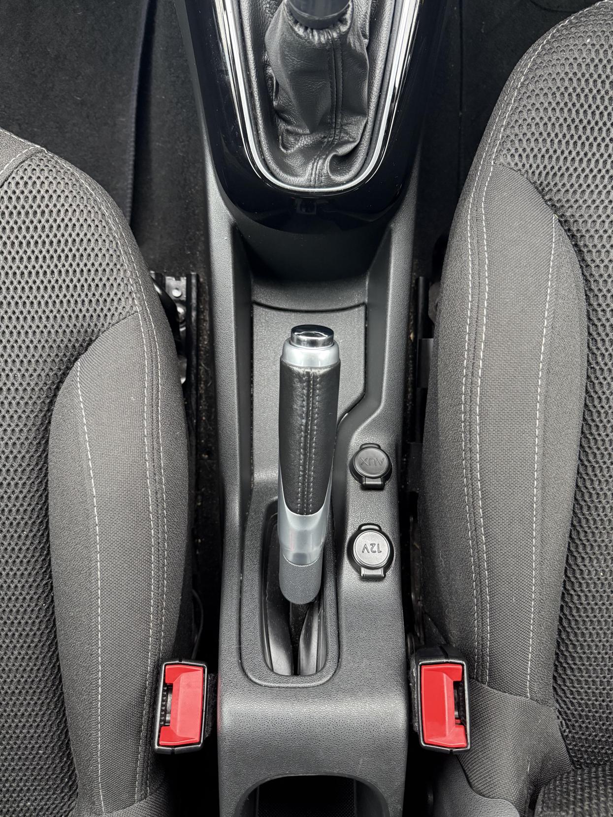 DS AUTOMOBILES DS 3 1.2 PureTech Chic Hatchback 3dr Petrol Manual Euro 6 (82 ps)