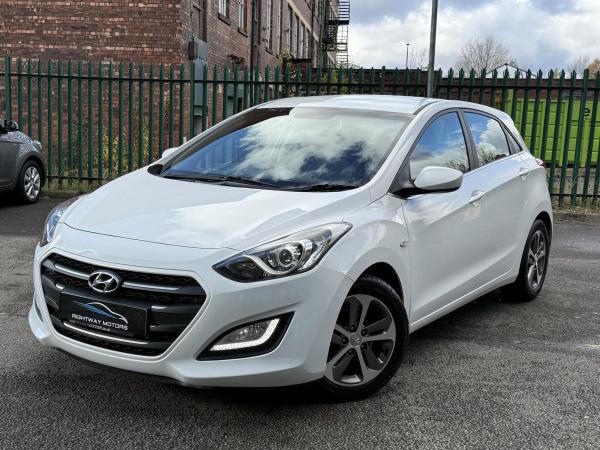 Hyundai i30 1.4 Blue Drive SE Hatchback 5dr Petrol Manual Euro 6 (s/s) (100 ps)
