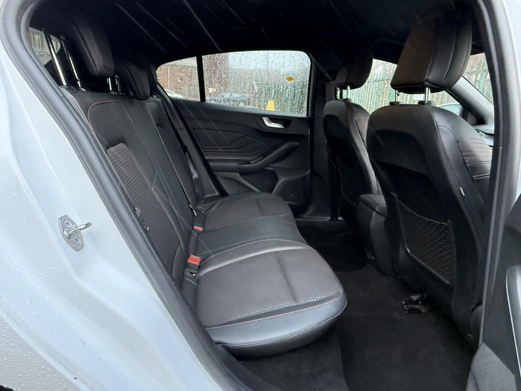 Ford Focus 1.0T EcoBoost ST-Line X Hatchback 5dr Petrol Manual Euro 6 (s/s) (125 ps)