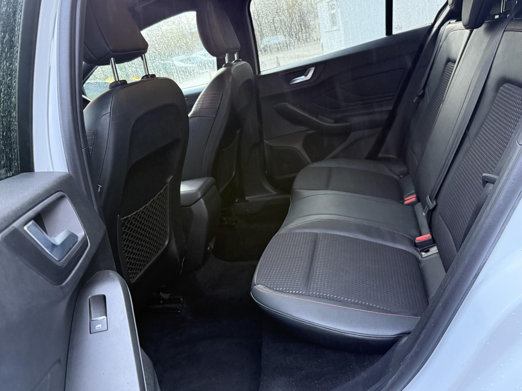 Ford Focus 1.0T EcoBoost ST-Line X Hatchback 5dr Petrol Manual Euro 6 (s/s) (125 ps)