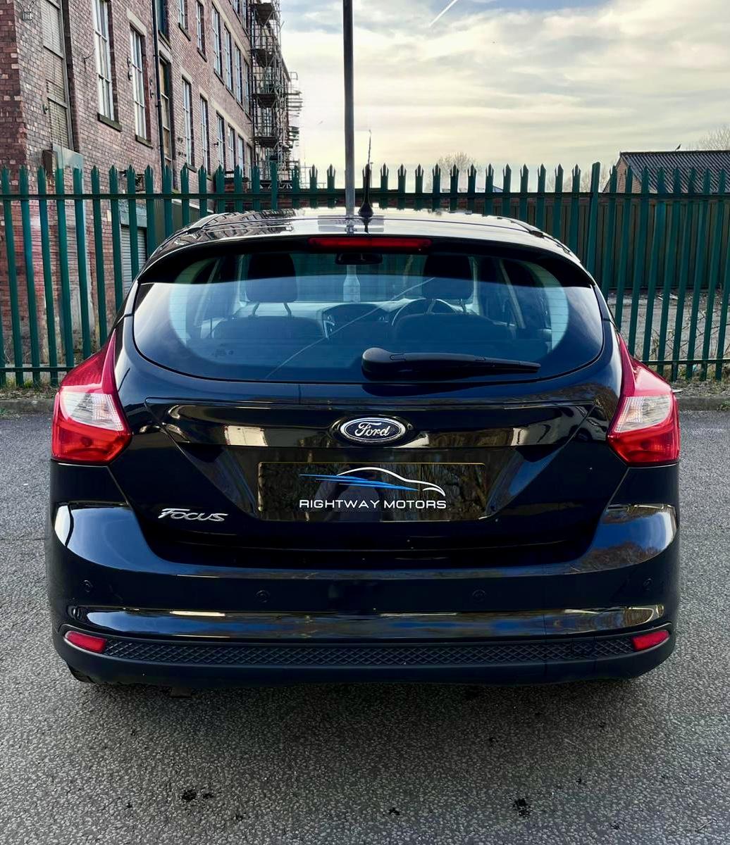 Ford Focus 1.6 Edge Hatchback 5dr Petrol Manual Euro 5 (105 ps)