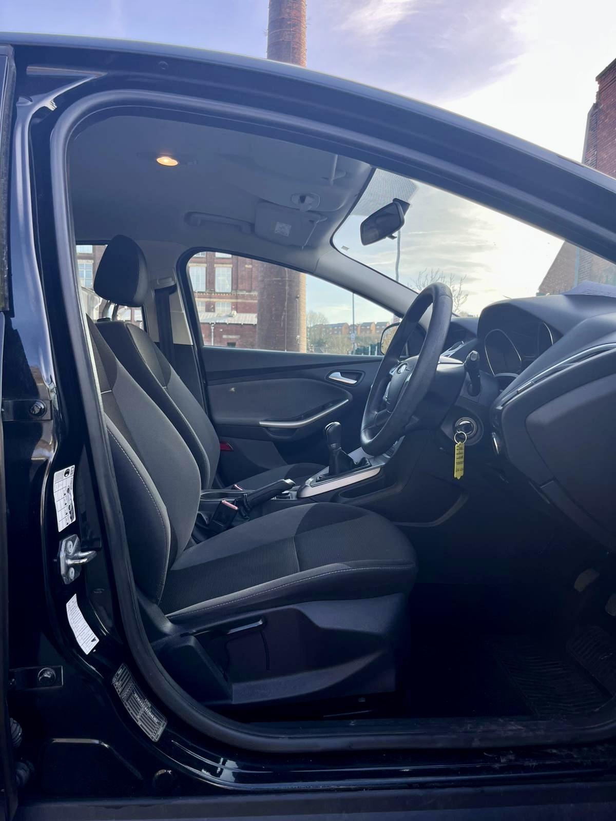 Ford Focus 1.6 Edge Hatchback 5dr Petrol Manual Euro 5 (105 ps)