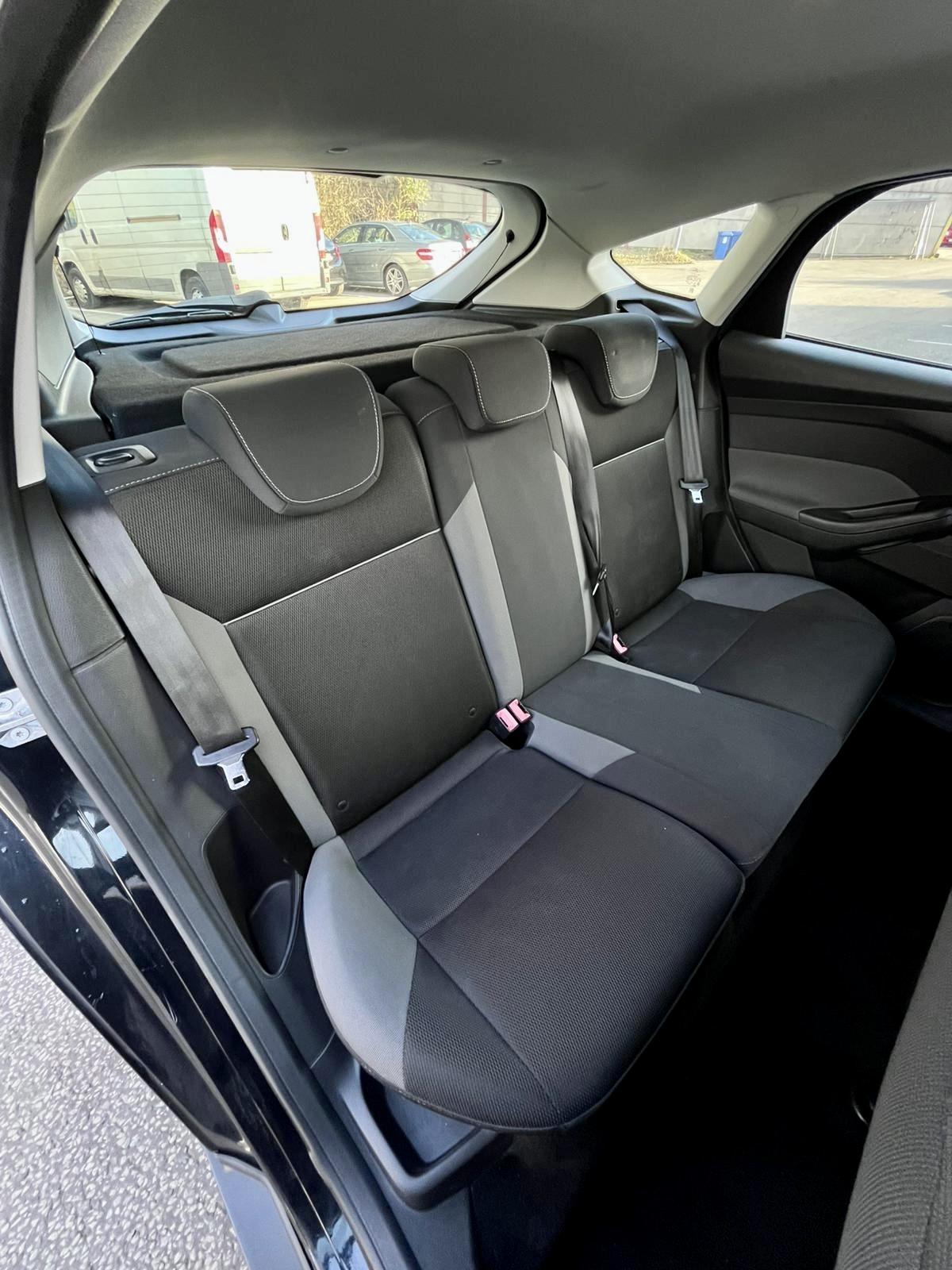 Ford Focus 1.6 Edge Hatchback 5dr Petrol Manual Euro 5 (105 ps)