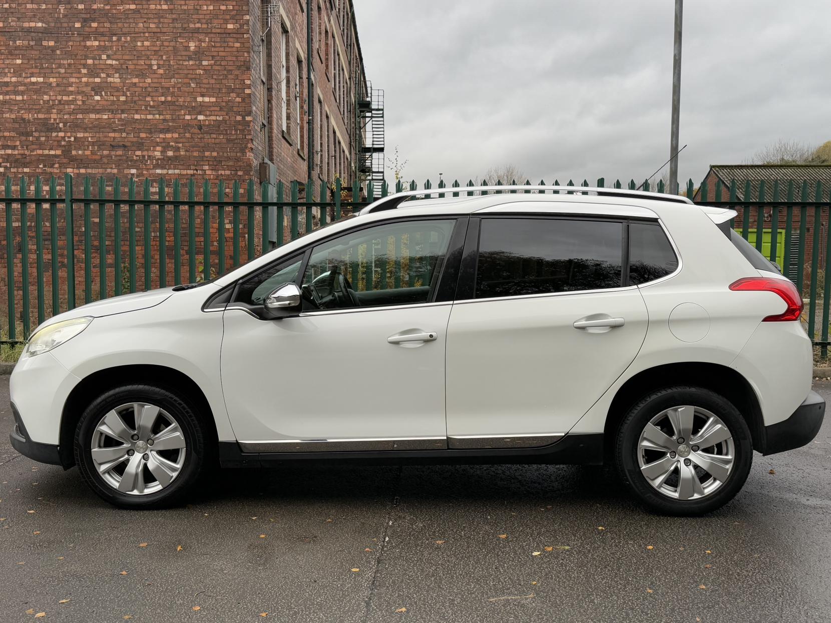 Peugeot 2008 1.6 e-HDi Allure SUV 5dr Diesel EGC Euro 5 (s/s) (92 ps)
