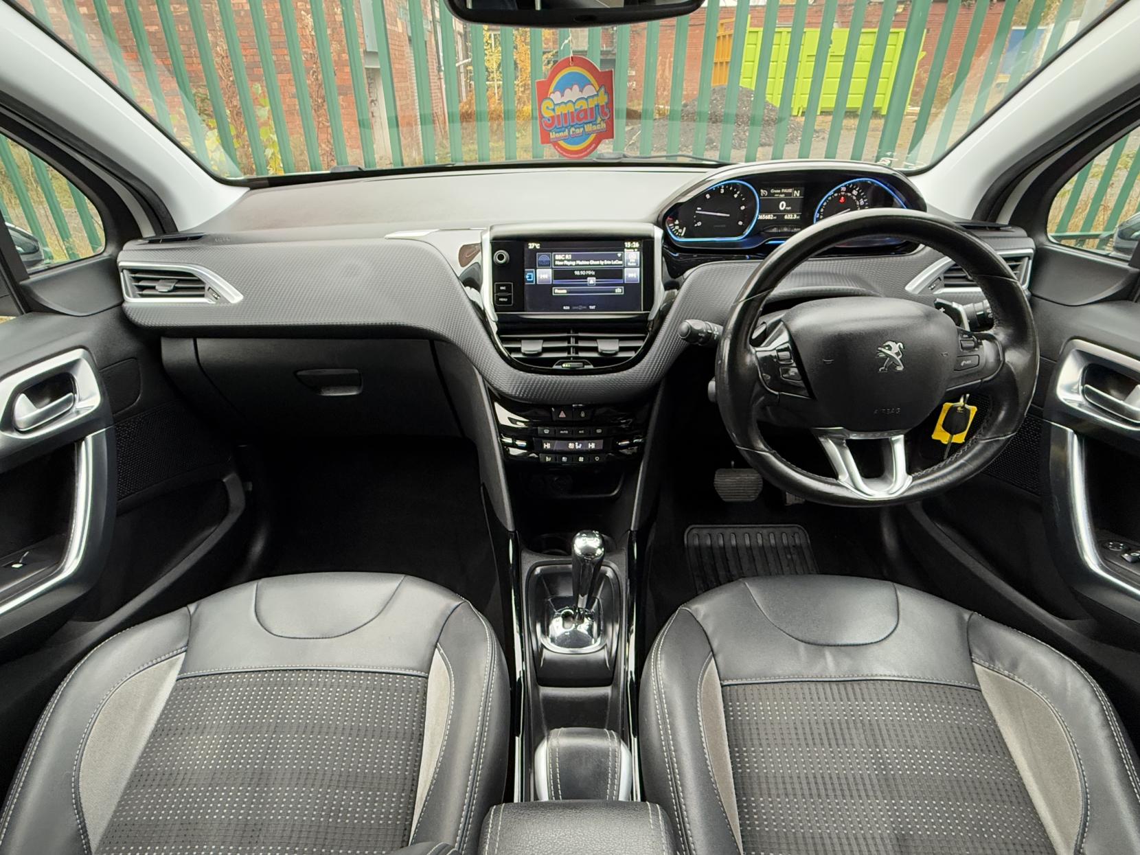 Peugeot 2008 1.6 e-HDi Allure SUV 5dr Diesel EGC Euro 5 (s/s) (92 ps)