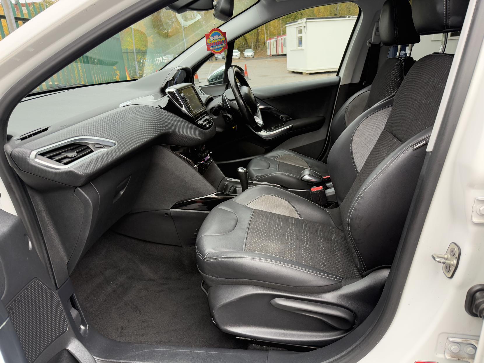 Peugeot 2008 1.6 e-HDi Allure SUV 5dr Diesel EGC Euro 5 (s/s) (92 ps)