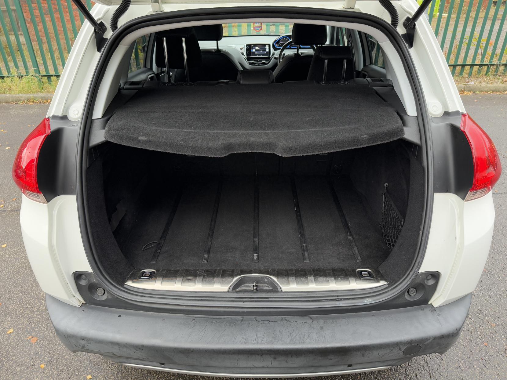 Peugeot 2008 1.6 e-HDi Allure SUV 5dr Diesel EGC Euro 5 (s/s) (92 ps)