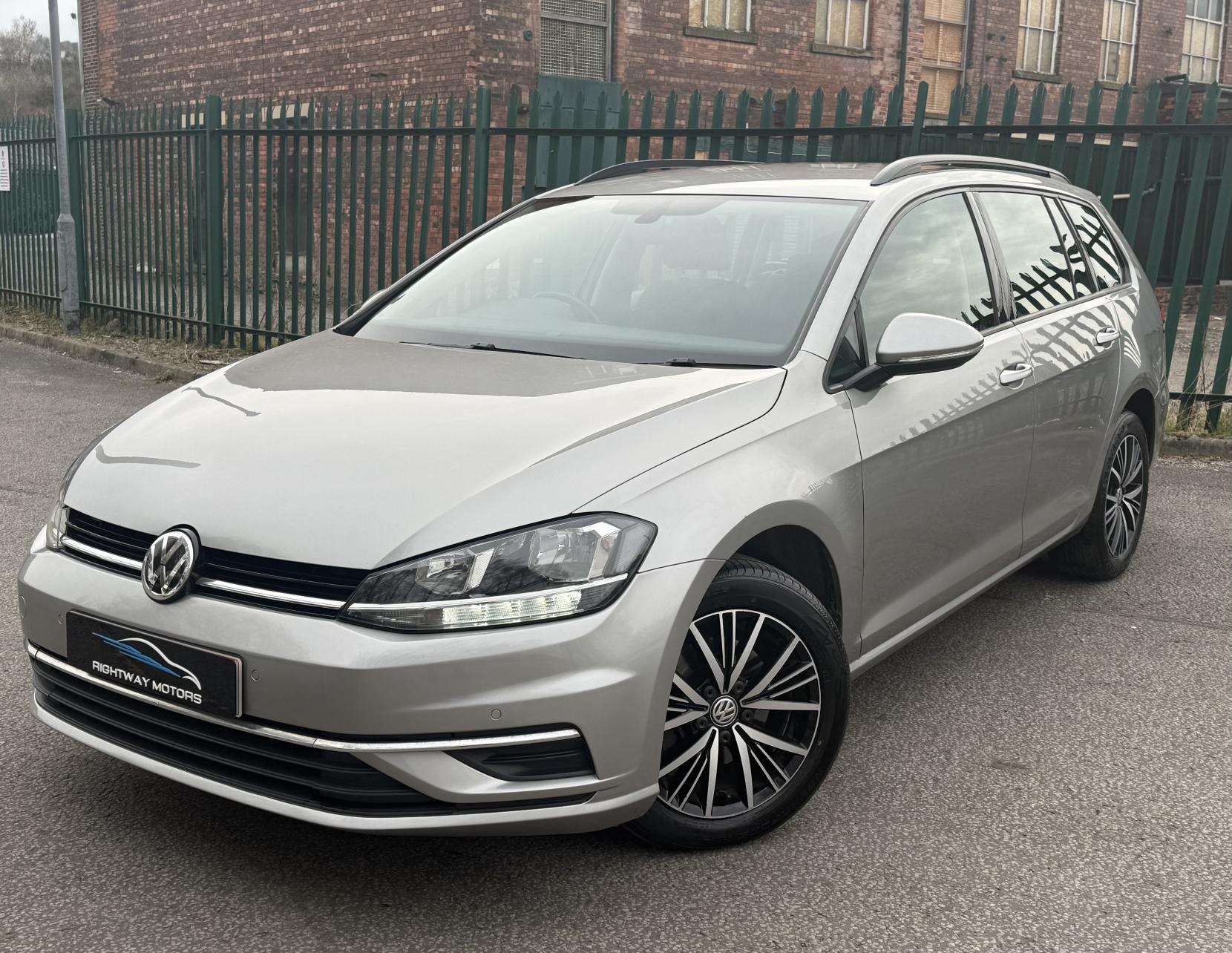 Volkswagen Golf 1.0 TSI SE Nav Estate 5dr Petrol DSG Euro 6 (s/s) (110 bhp)