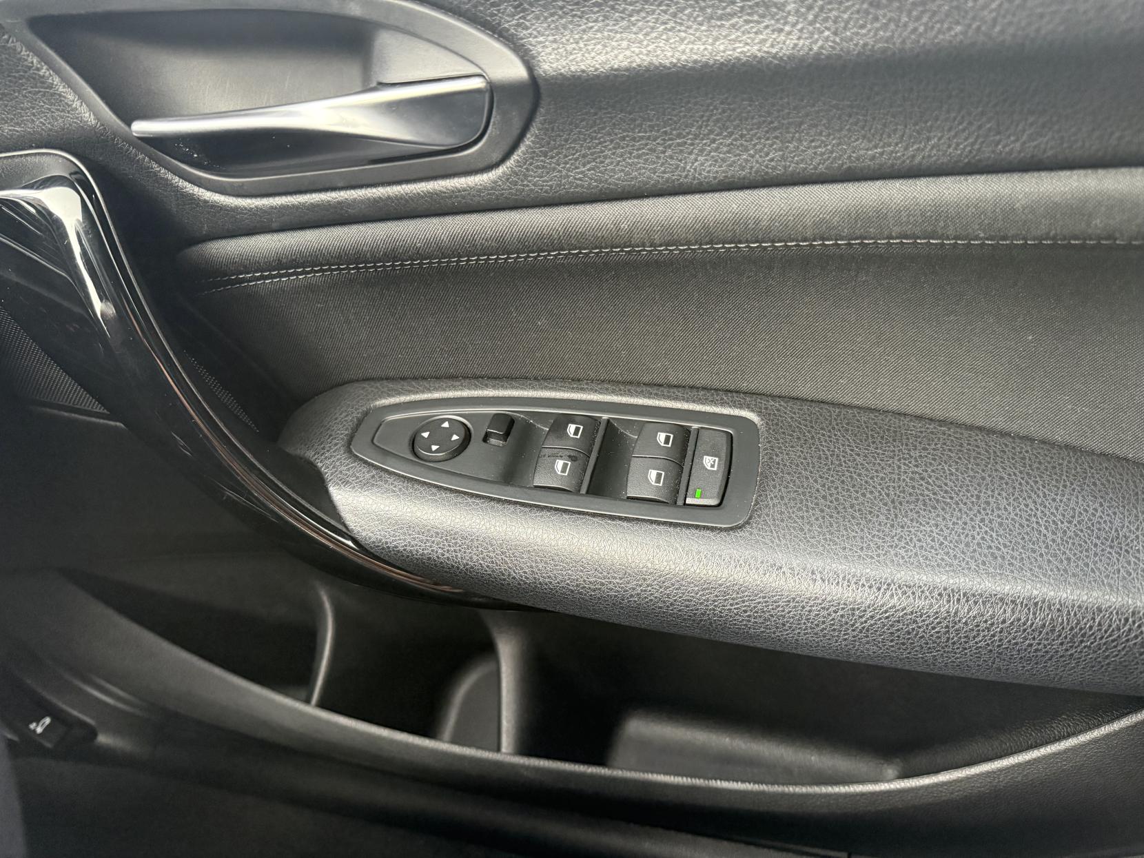 BMW 1 Series 1.5 118i Sport Hatchback 5dr Petrol Manual Euro 6 (s/s) (136 ps)