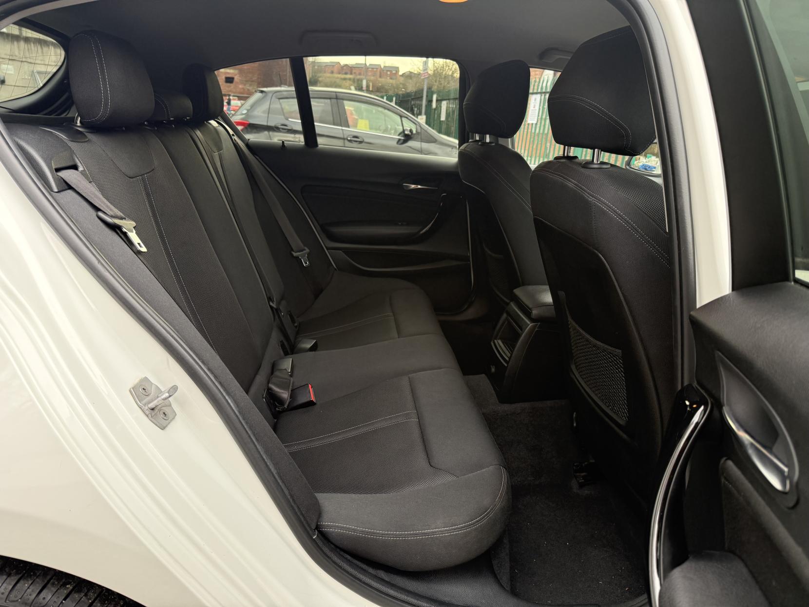 BMW 1 Series 1.5 118i Sport Hatchback 5dr Petrol Manual Euro 6 (s/s) (136 ps)